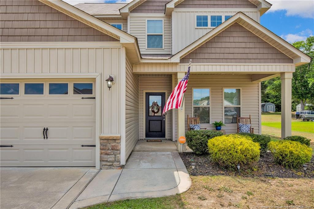 3516 Coupure Way