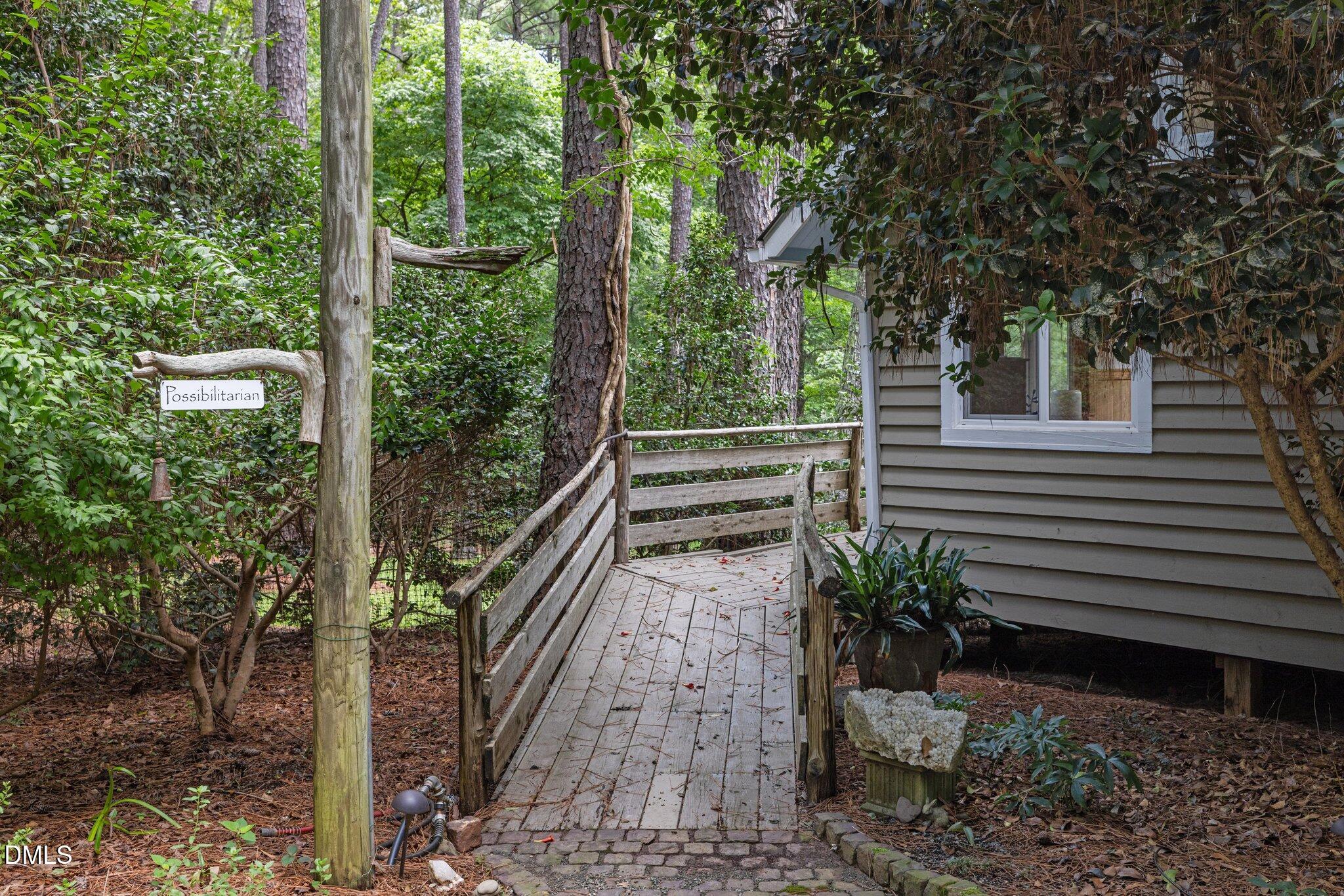 2073 N Pea Ridge Road