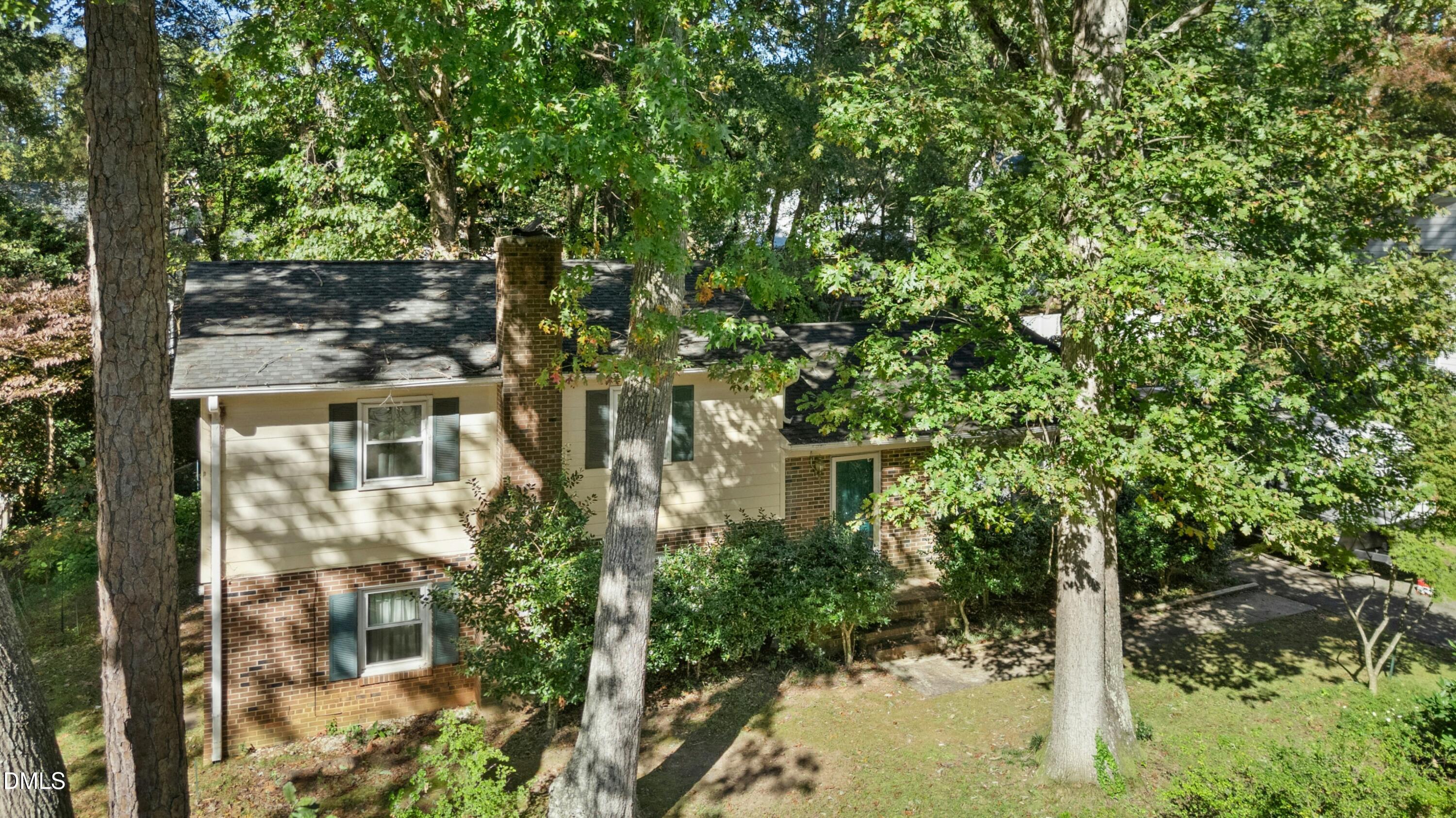 7401 Fiesta Way