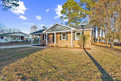 A home in Dunn