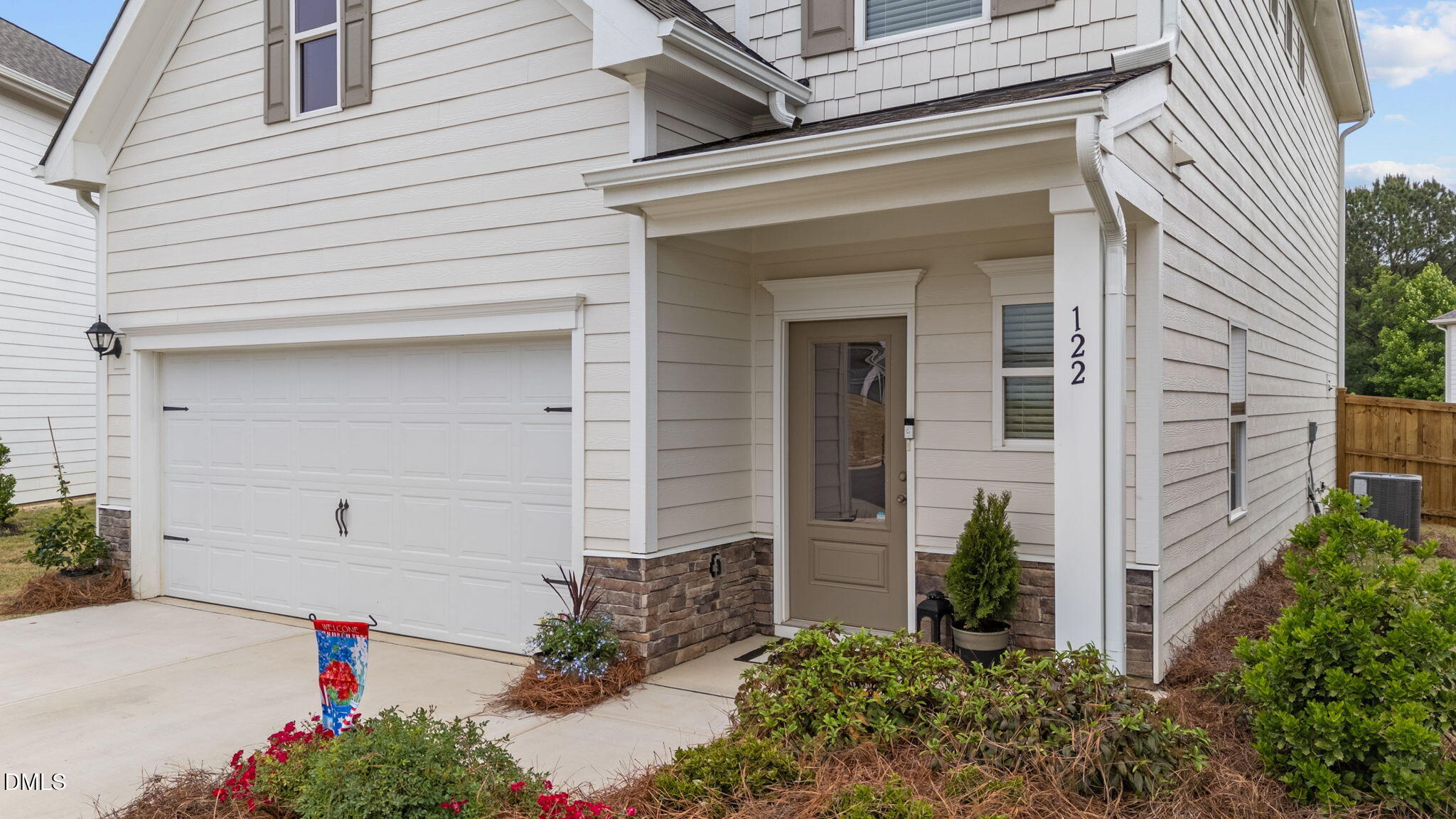 122 Commons Circle