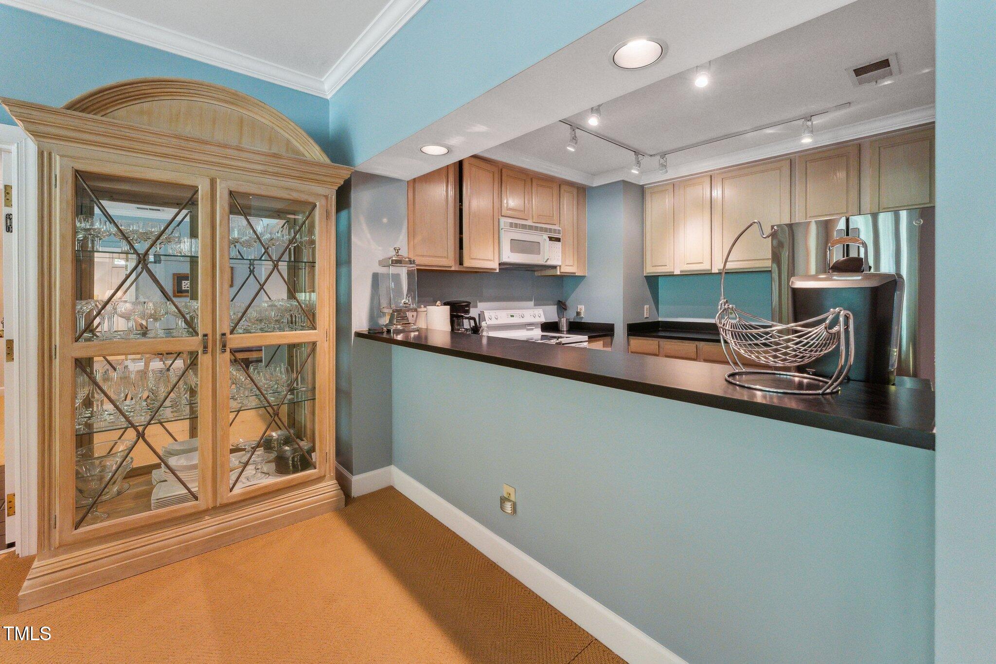 11470 Club Drive