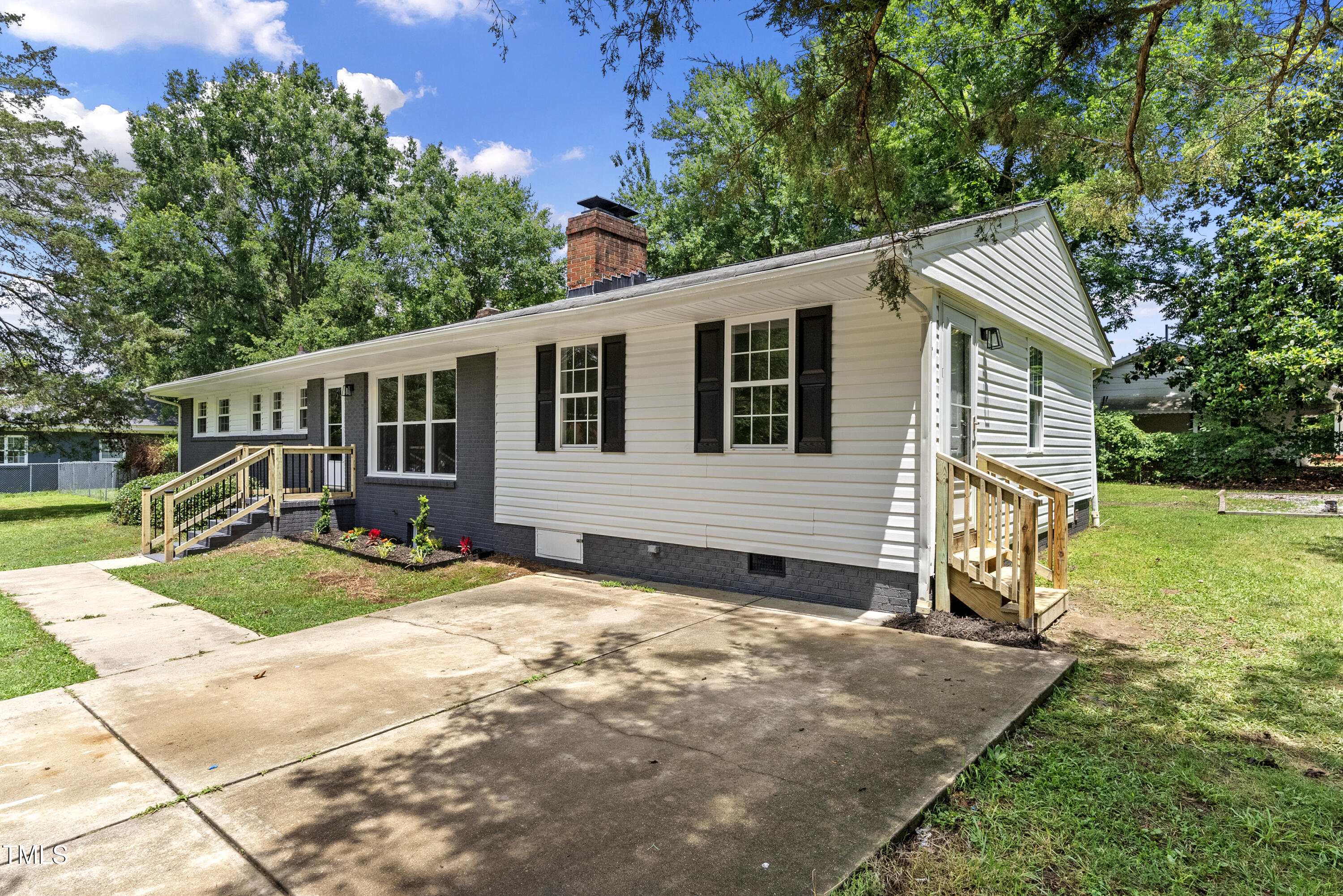 202 Purvis Street