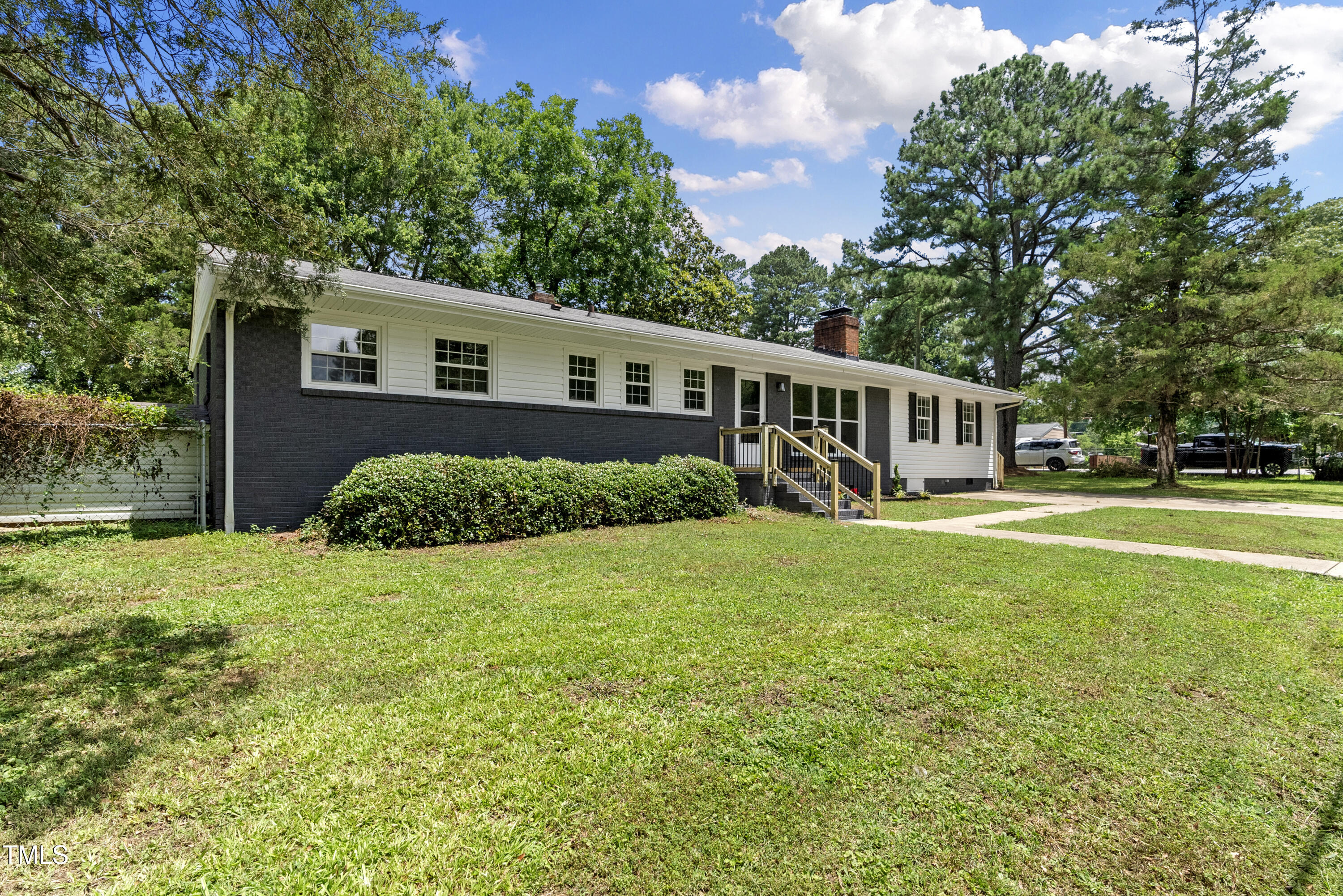 202 Purvis Street