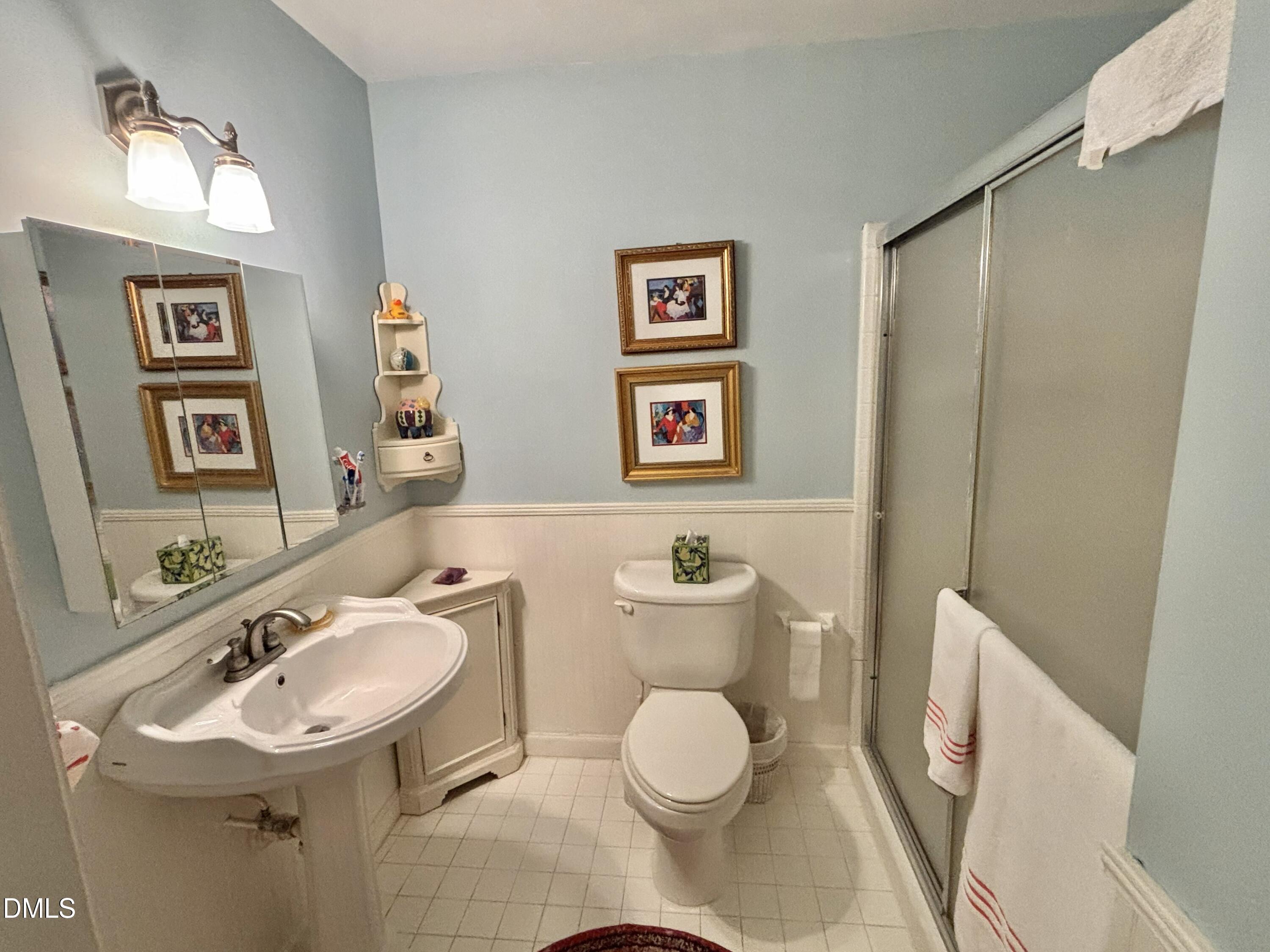 Durham, North Carolina 27707, United States, 4 Bedrooms Bedrooms, ,3 BathroomsBathrooms,Residential,Active,191805