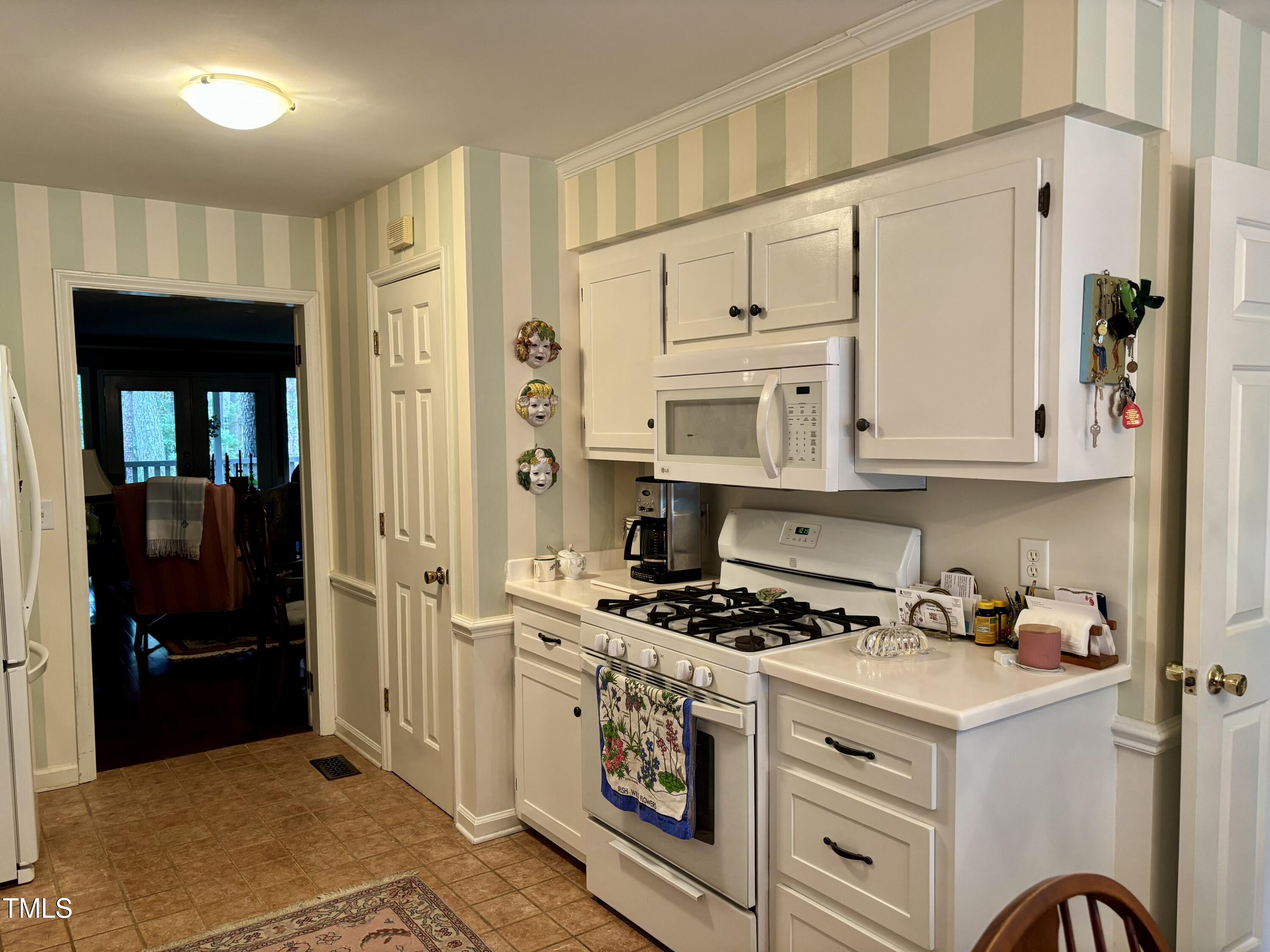 Durham, North Carolina 27707, United States, 4 Bedrooms Bedrooms, ,3 BathroomsBathrooms,Residential,Active,191805