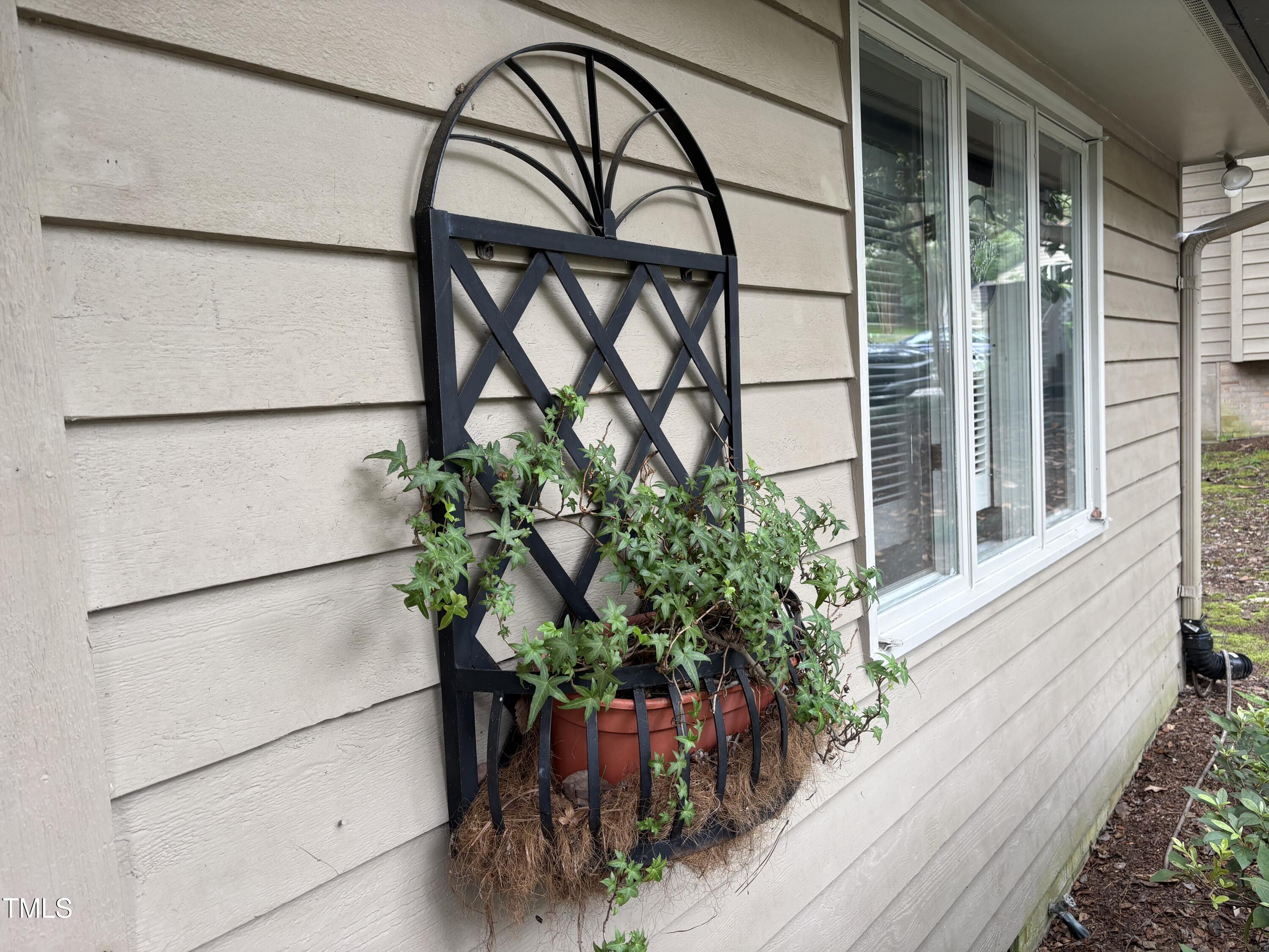 Durham, North Carolina 27707, United States, 4 Bedrooms Bedrooms, ,3 BathroomsBathrooms,Residential,Active,191805