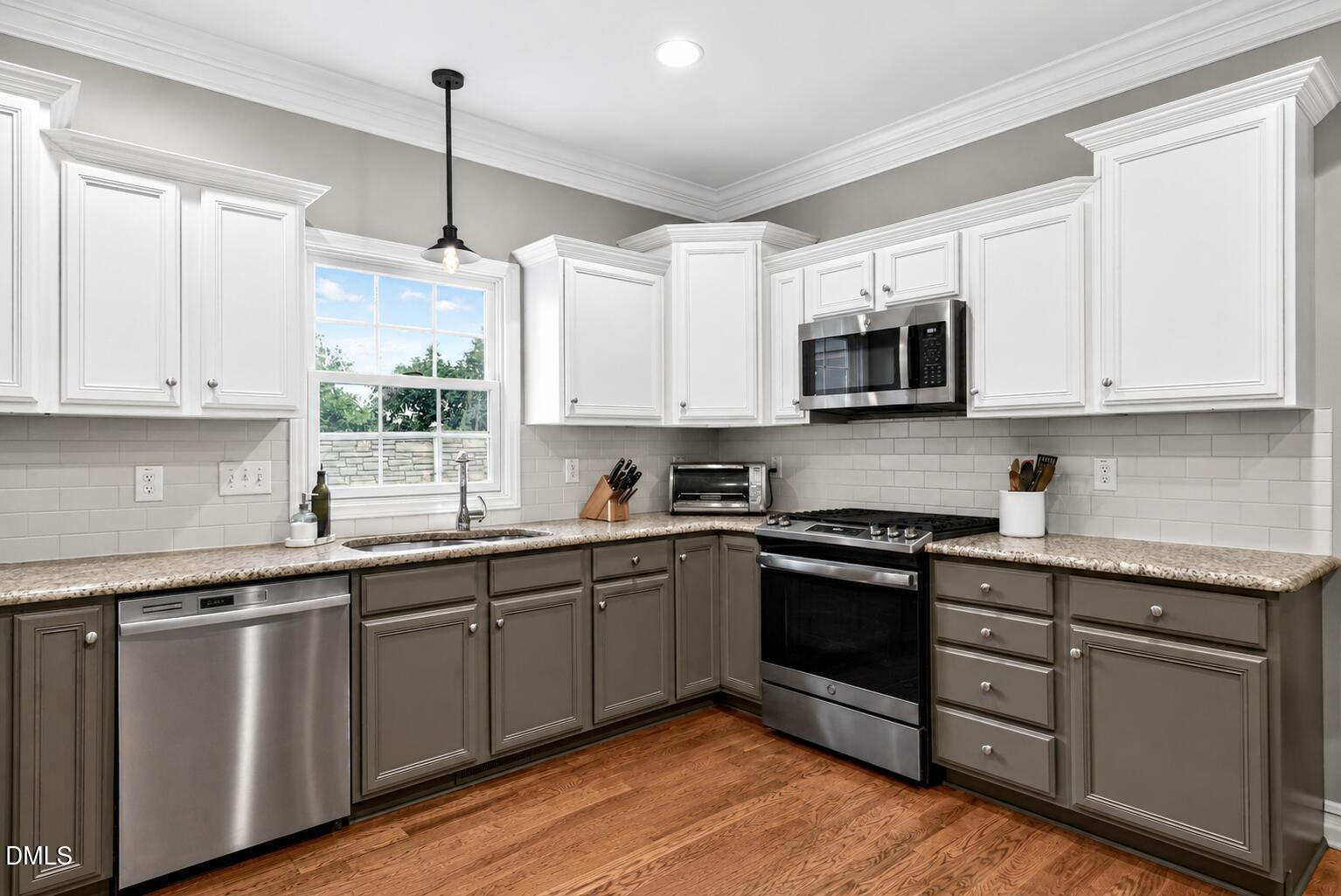 Raleigh, North Carolina, 27608, United States, 5 Bedrooms Bedrooms, ,4 BathroomsBathrooms,Residential,Active,2042162