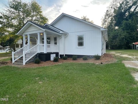 331 N Dunn Street Angier NC 27501