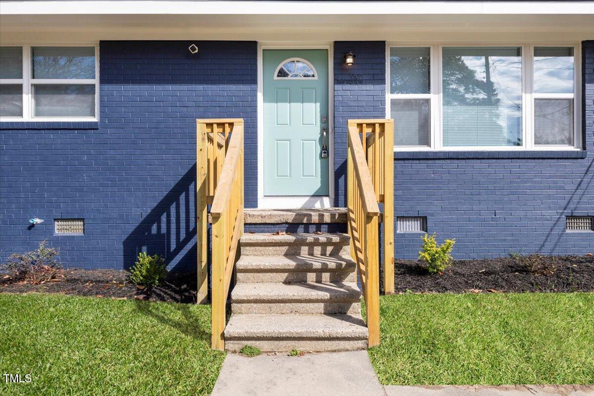 3305 Friar Tuck Road