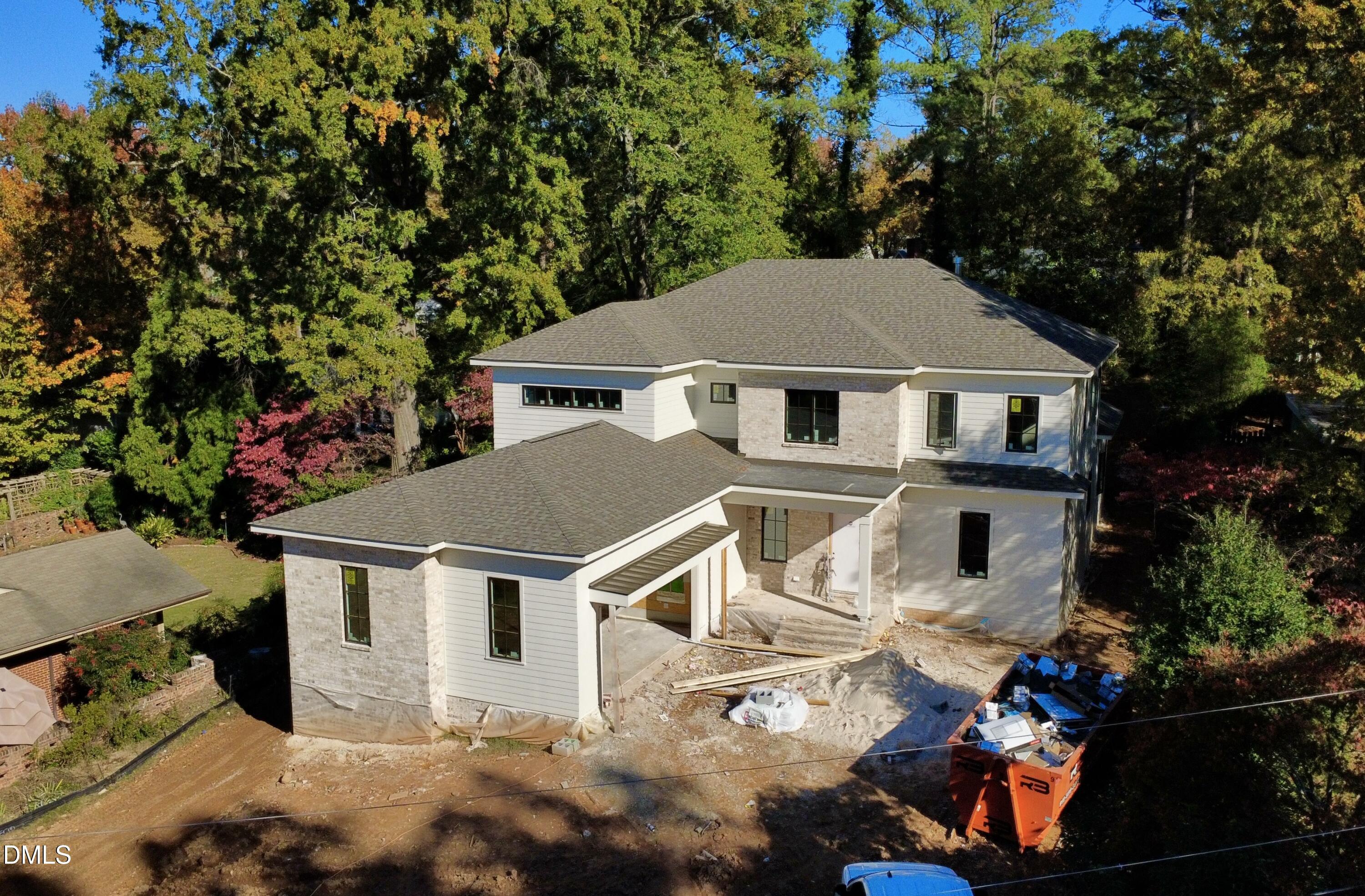 1718 Piccadilly Lane