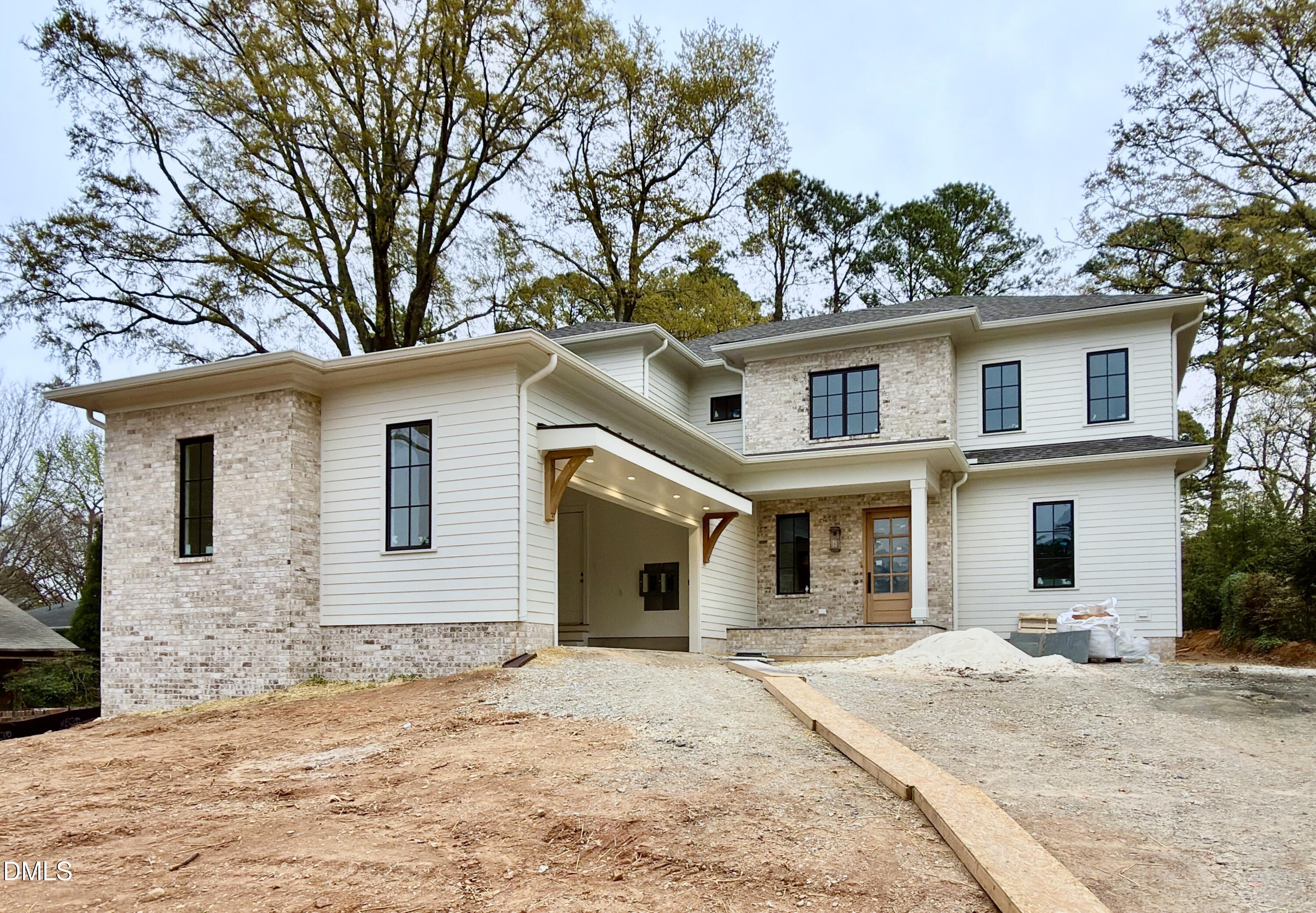 1718 Piccadilly Lane