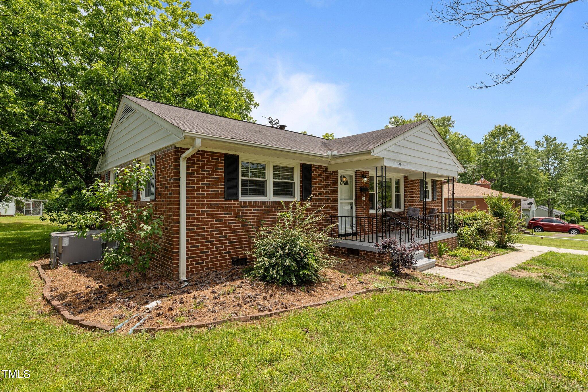 305 Oakgrove Drive