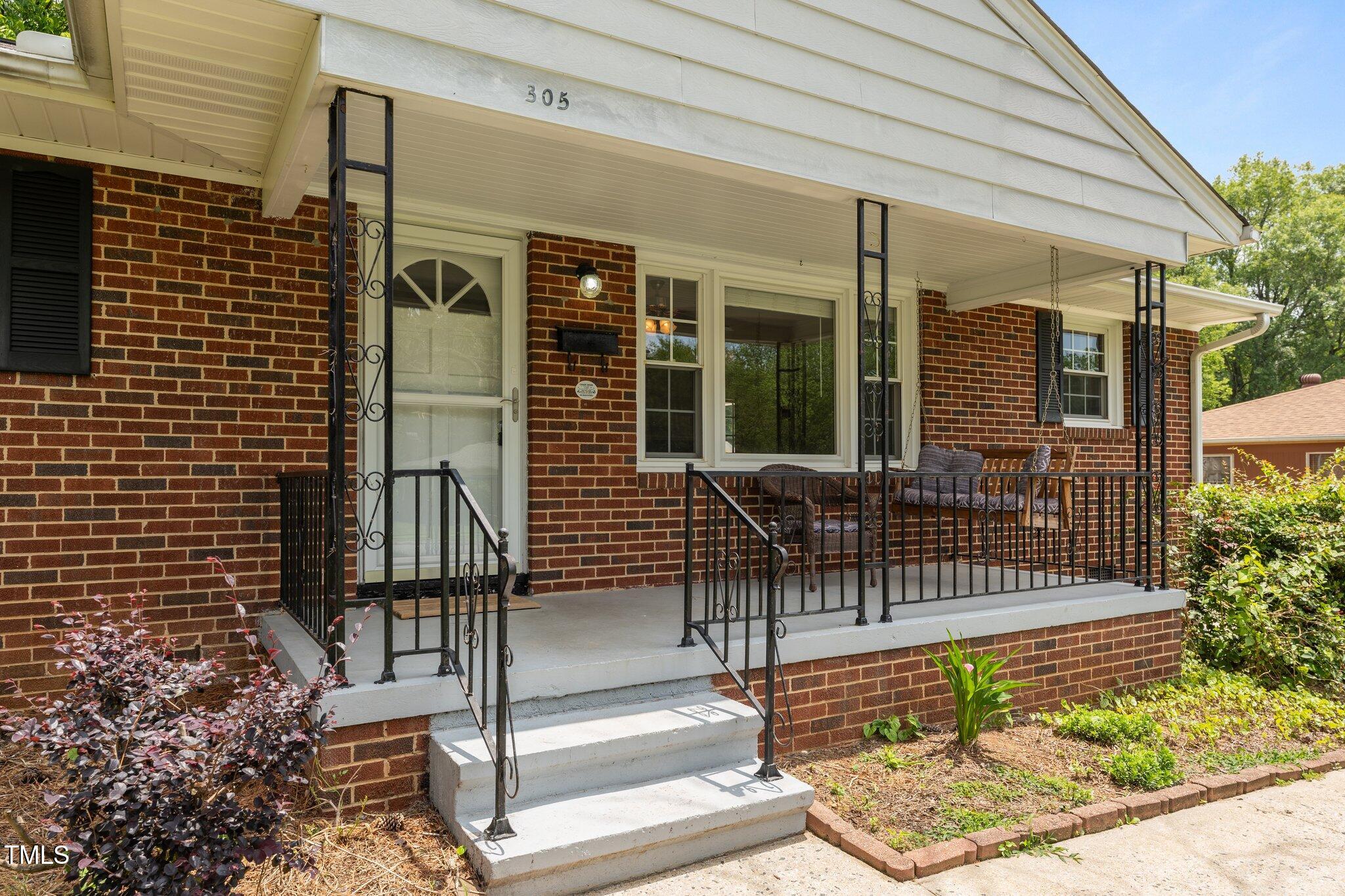305 Oakgrove Drive