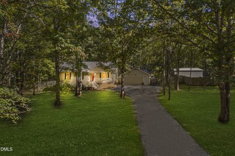 208 Essex Lane S Clayton NC 27520