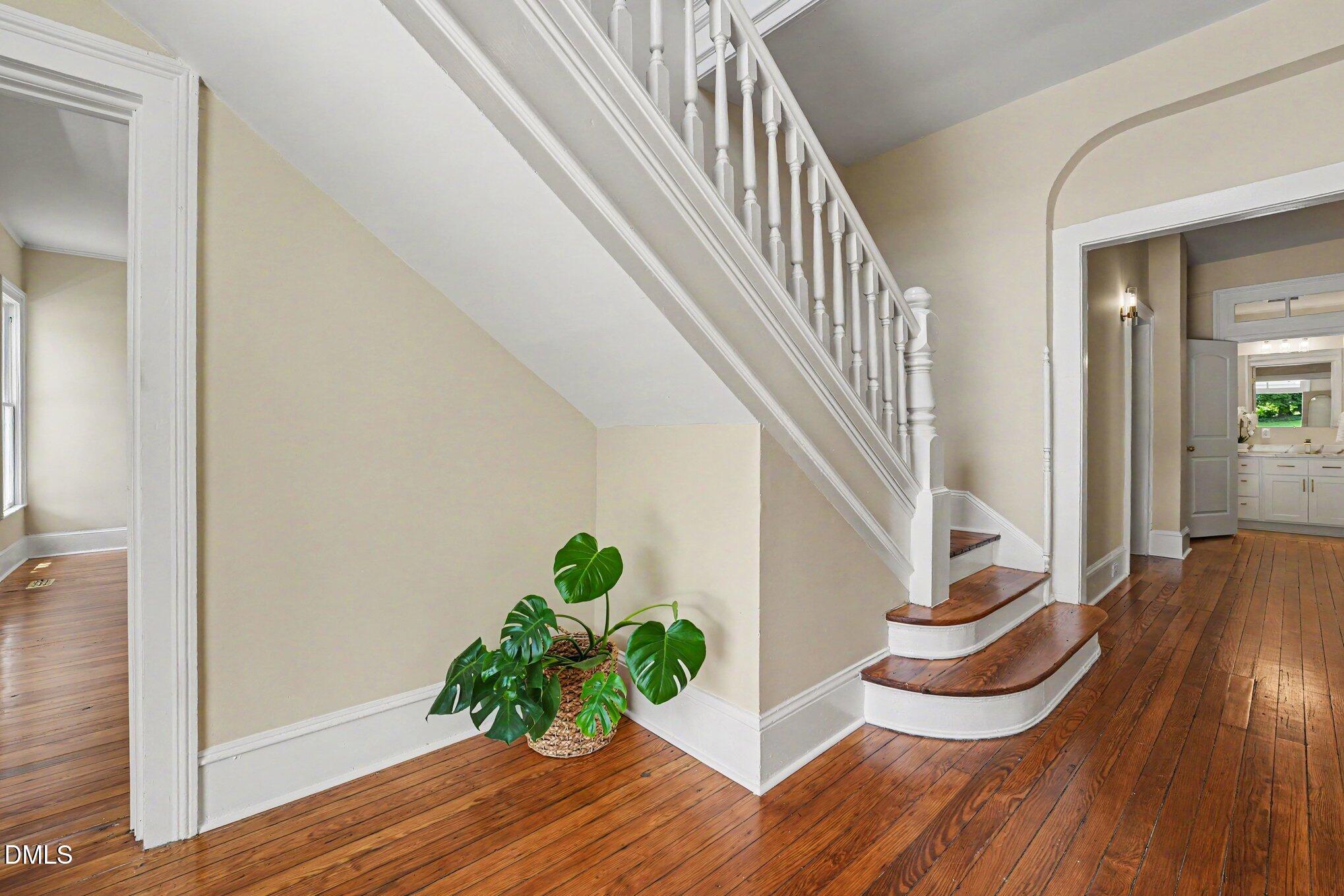 309 W Walnut Street