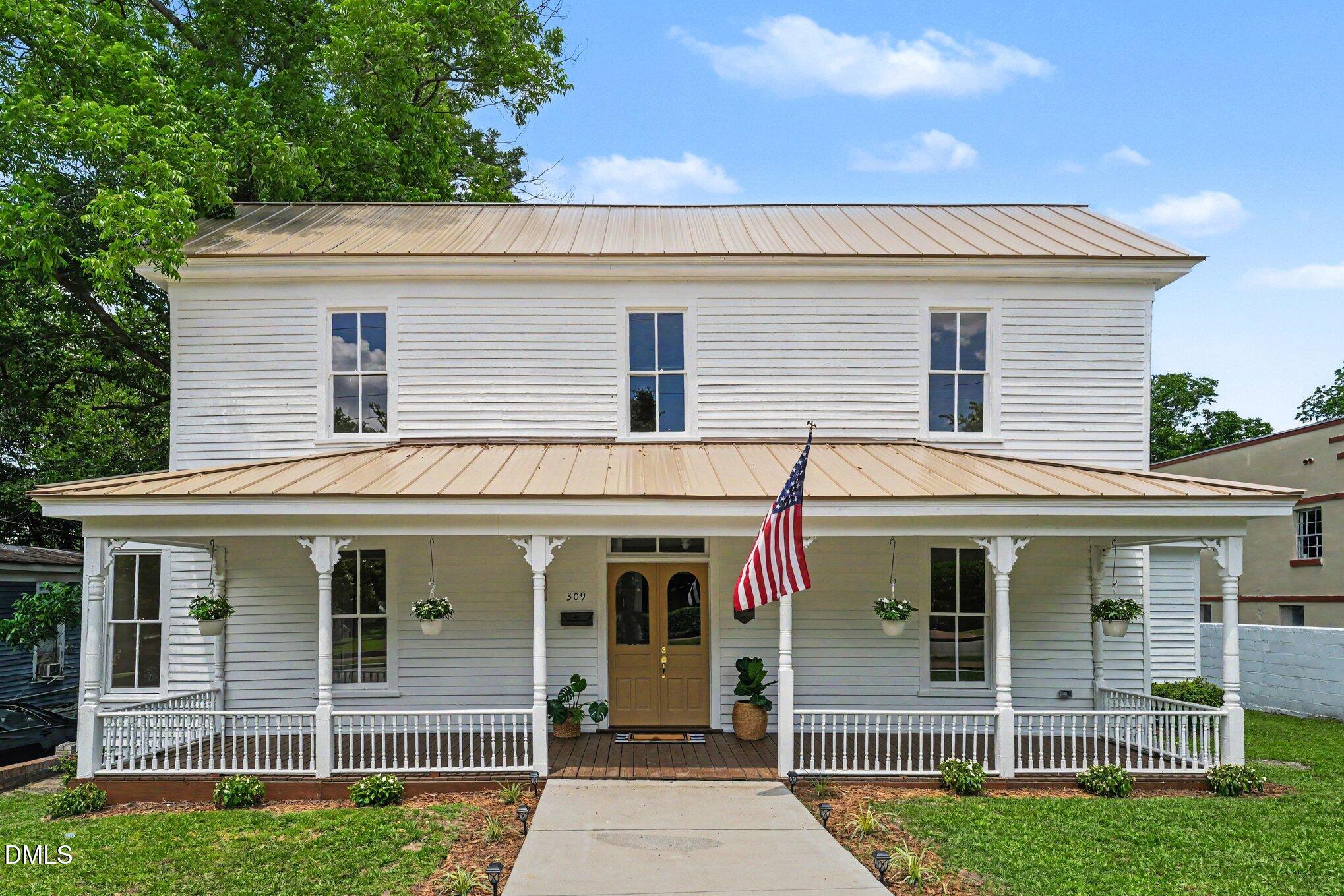 309 W Walnut Street