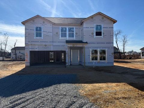 38 Colorado Court Spring Lake NC 28390