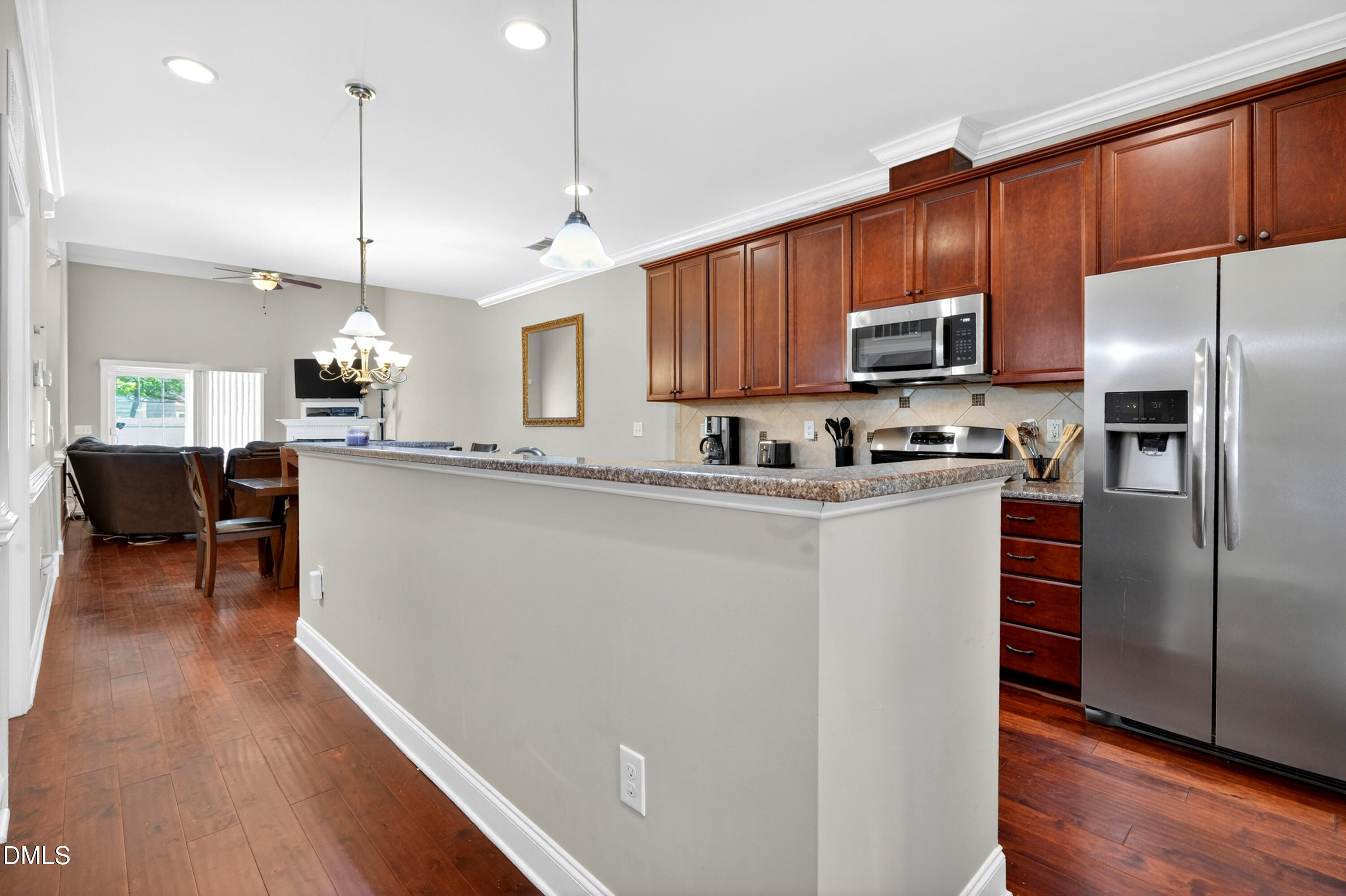 1061 Monmouth Loop