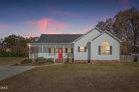 557 E Ridge Avenue Liberty NC 27298