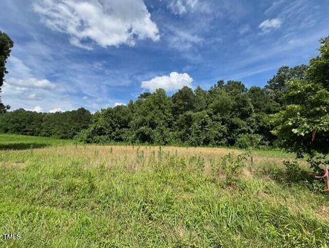 506 Embro Vaughan Road Macon NC 27551