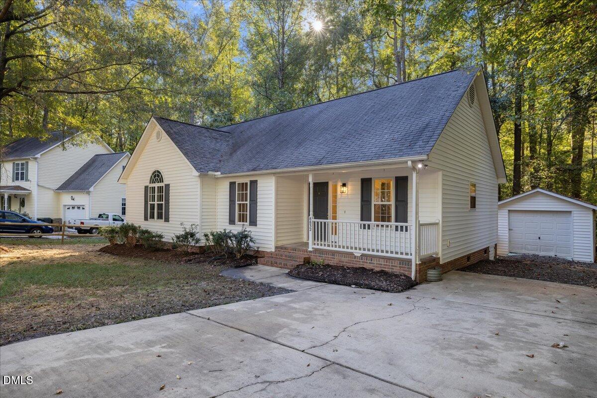 8832 Reigate Lane