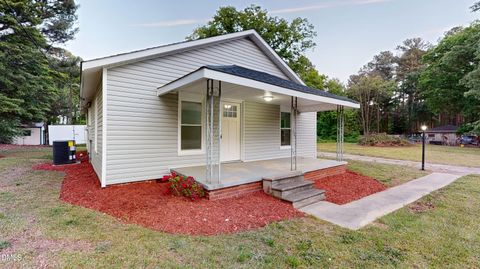 3610 Hawkins Sanford NC 27330