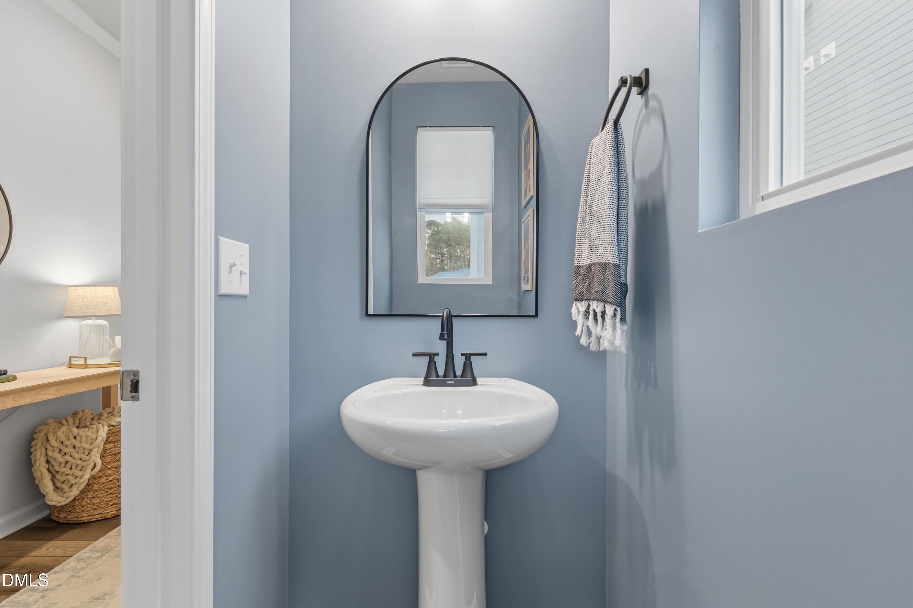 1685 Singing Bird Trail