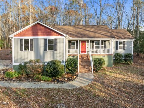 Photo of 106 Nations Cove, Louisburg, NC 27549 (MLS # 10144630)