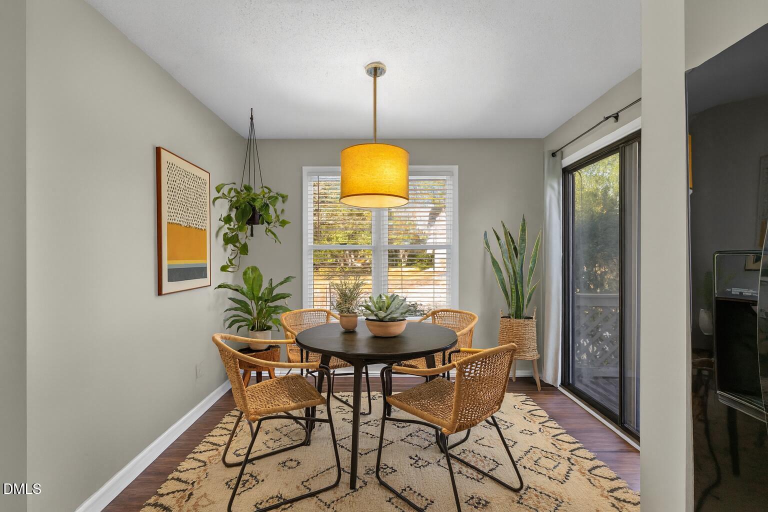 4 Applewood Square