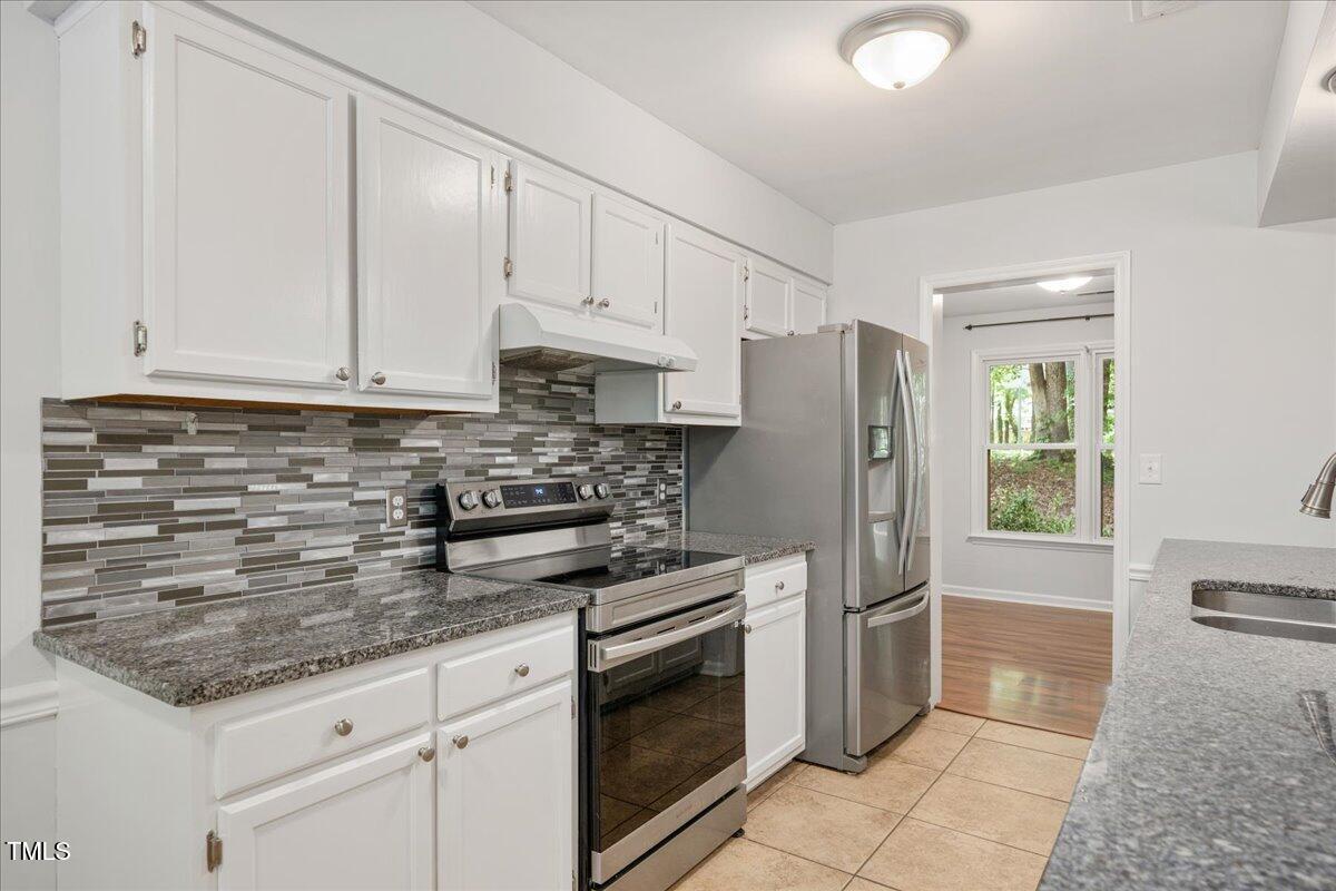 Cary, North Carolina 27511, United States, 3 Bedrooms Bedrooms, ,3 BathroomsBathrooms,Residential,Active,122311