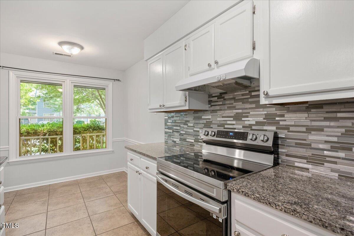 Cary, North Carolina 27511, United States, 3 Bedrooms Bedrooms, ,3 BathroomsBathrooms,Residential,Active,122311