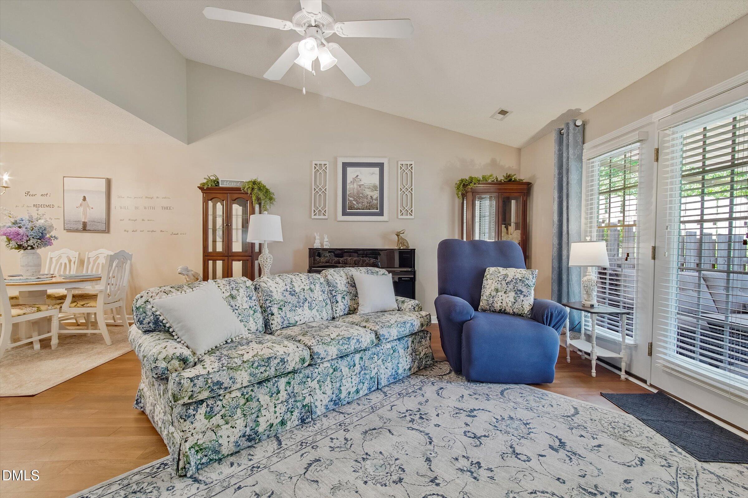 3027 Maple Avenue Apt B2