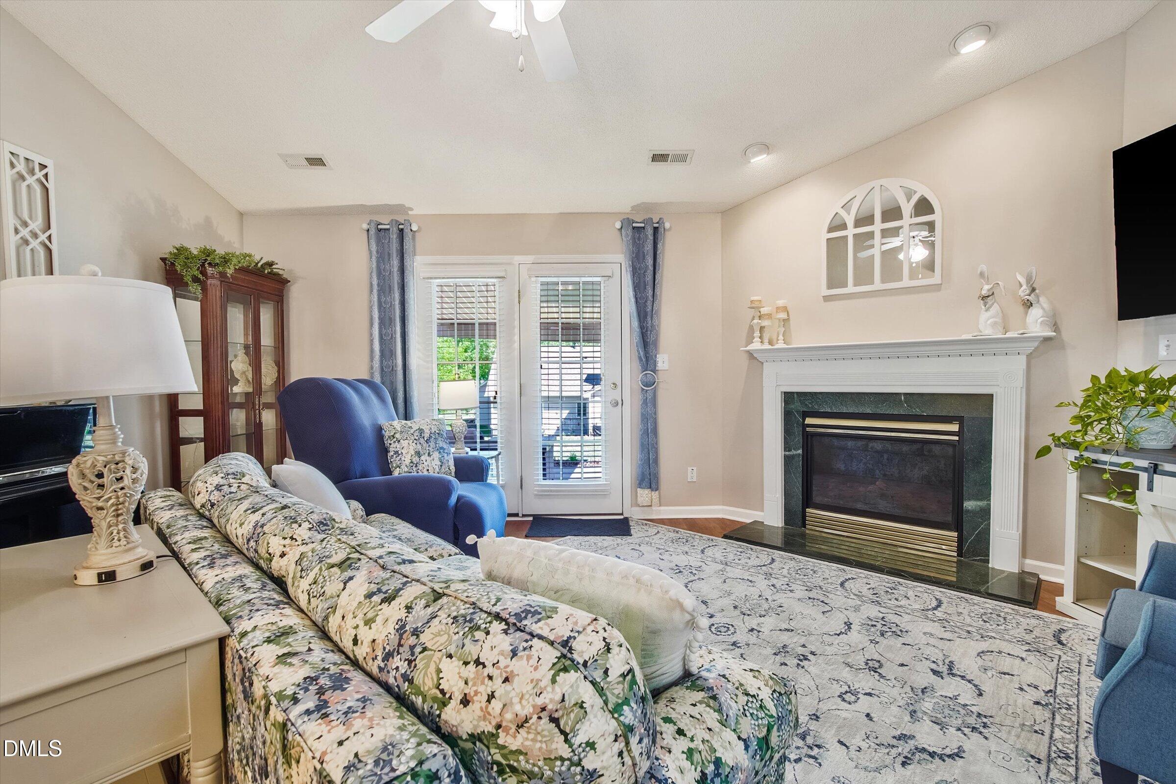 3027 Maple Avenue Apt B2