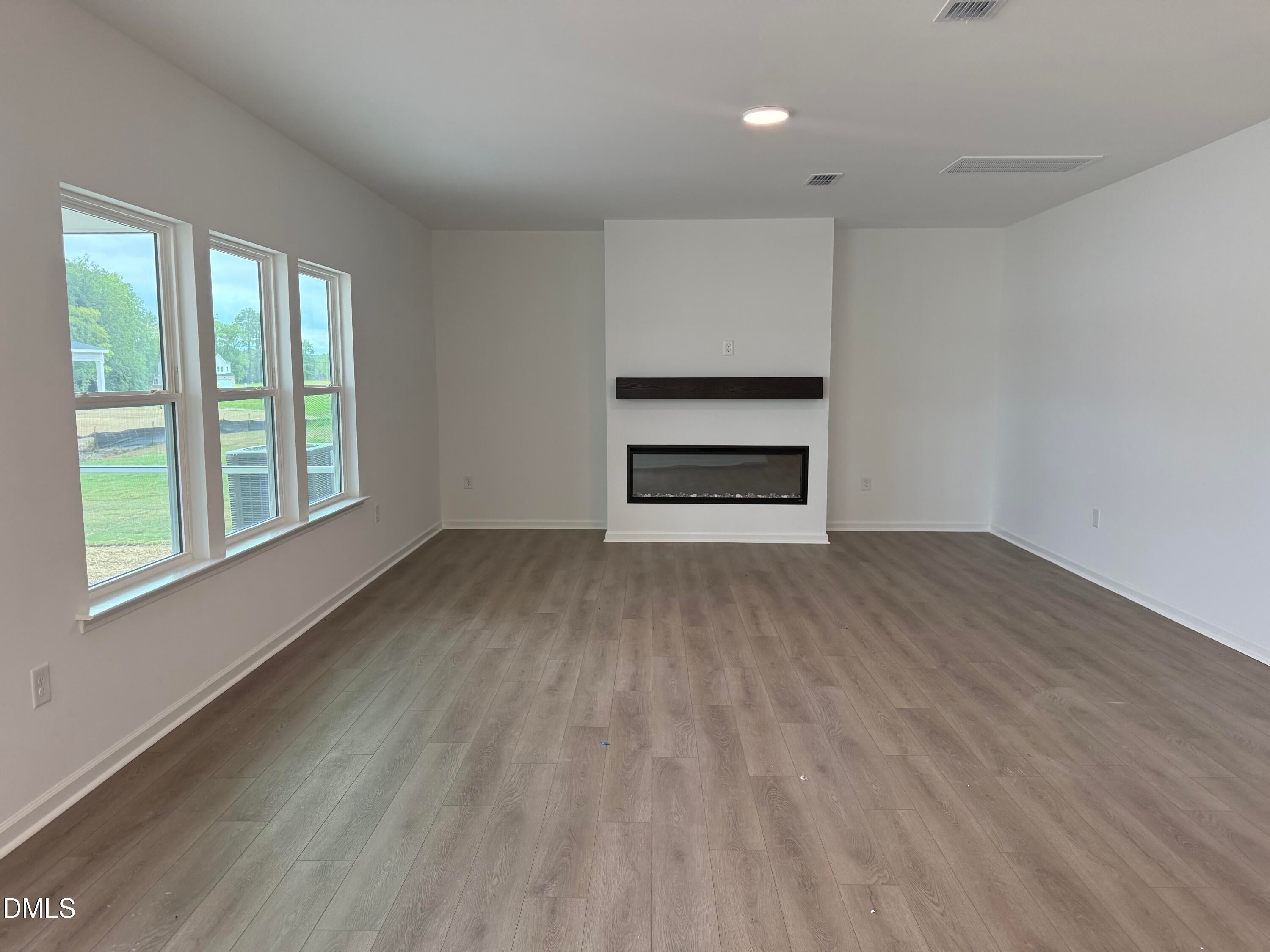901 Fetching Place 379