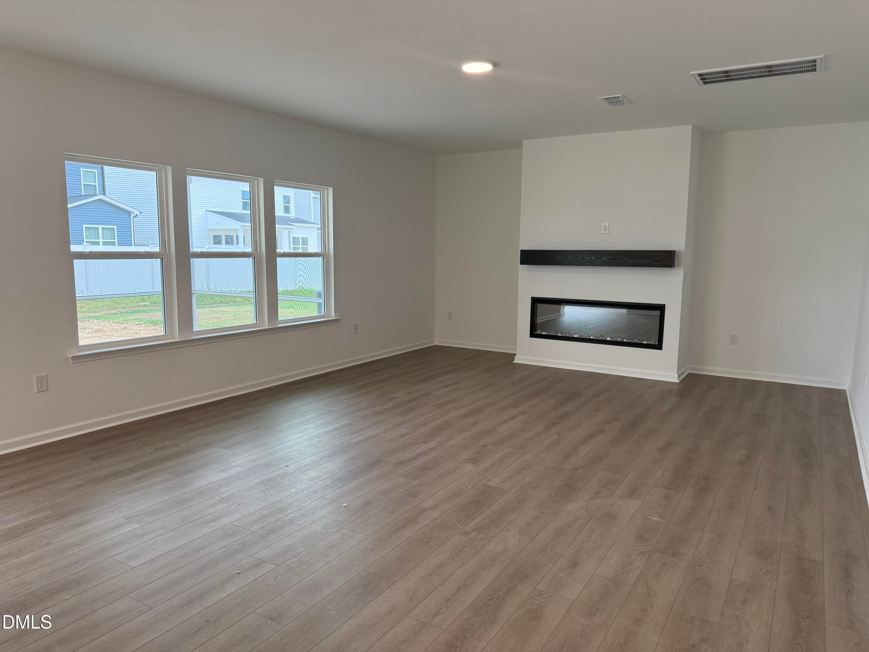 901 Fetching Place 379