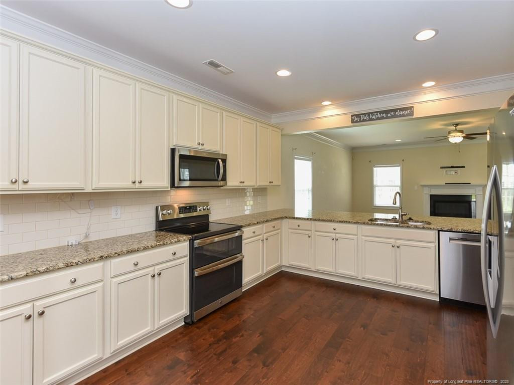 1632 Man-O-War Drive