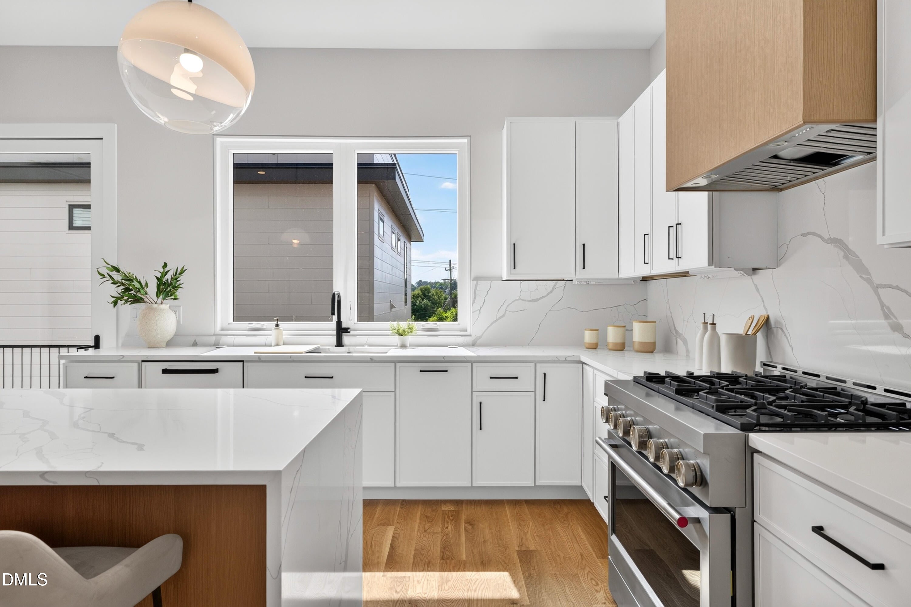 301.5 Bickett Boulevard