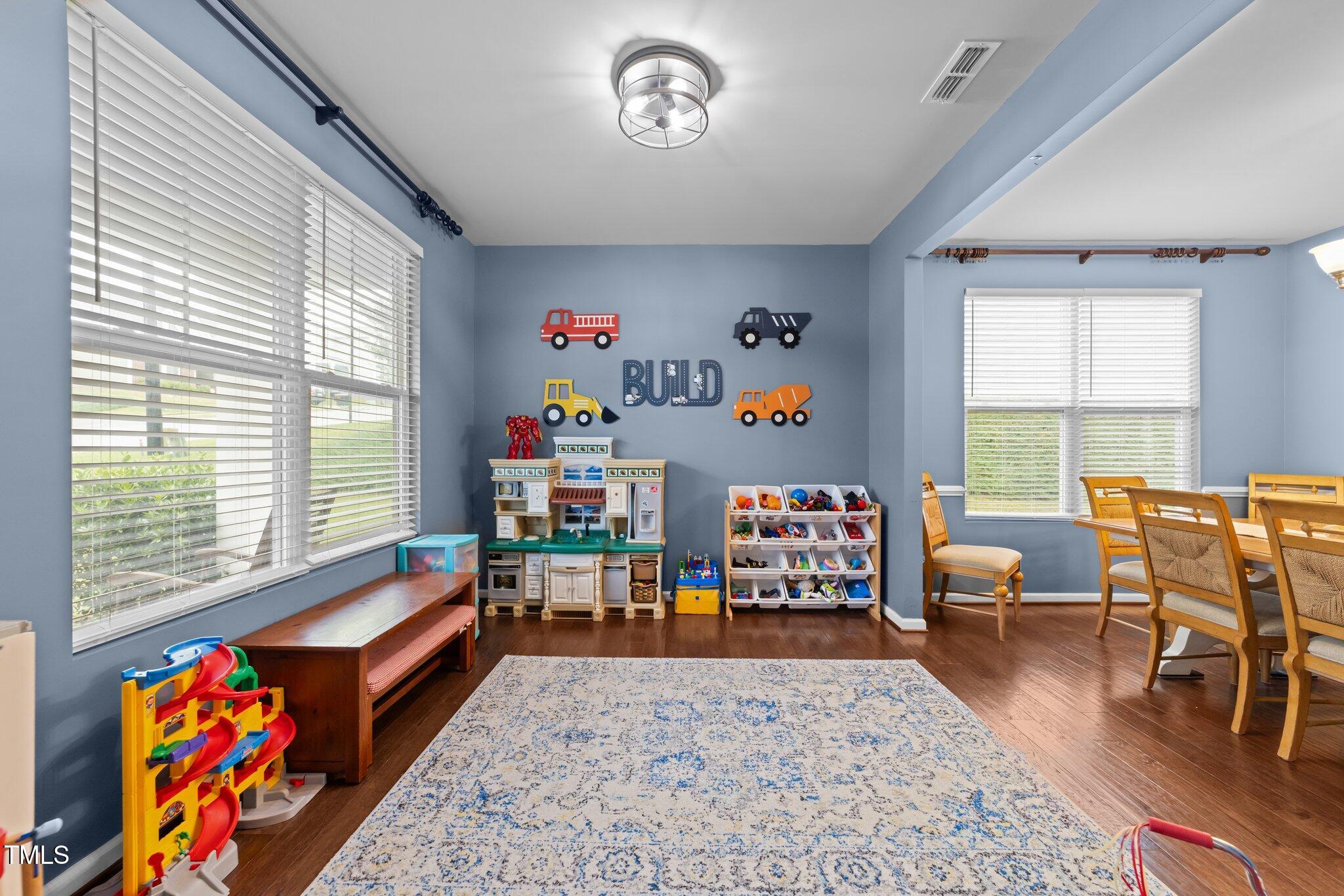 4014 White Kestrel Drive