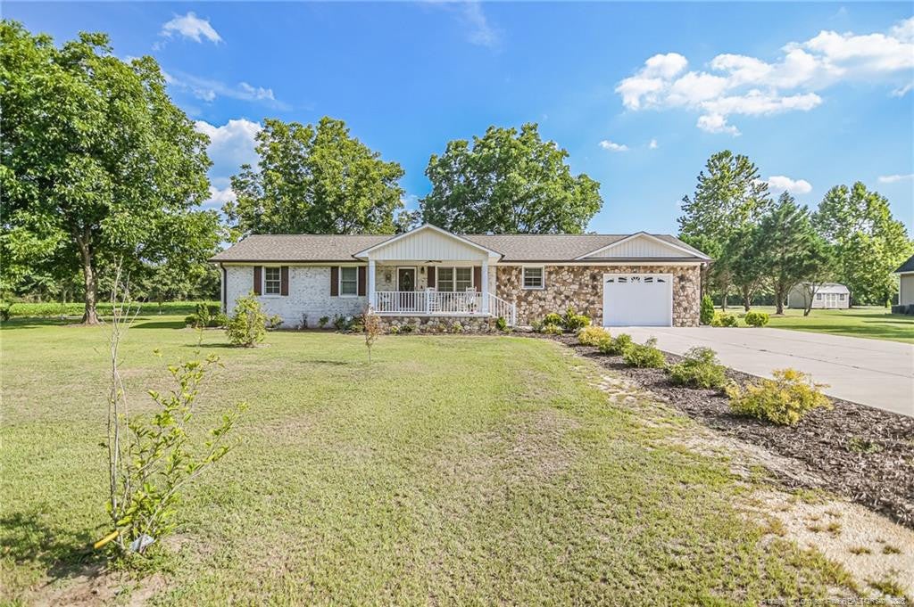 369 Naylor School Road, Roseboro, NC, 28382