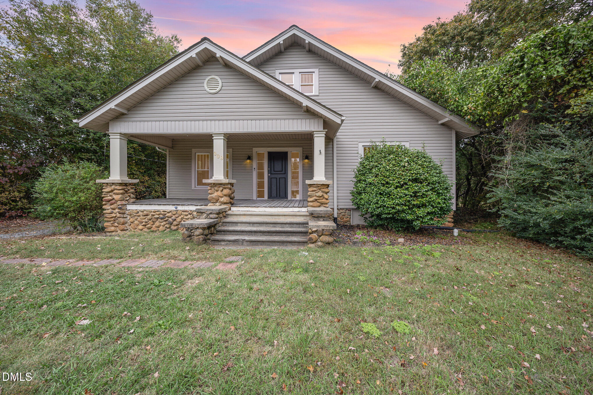 909 Burlington Avenue