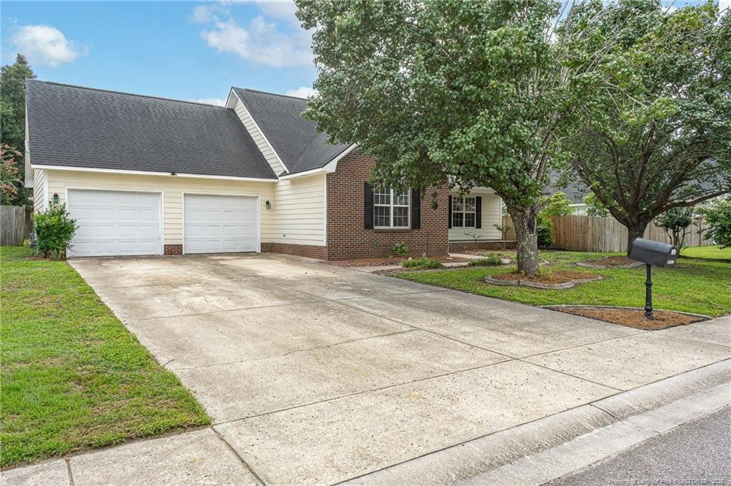 5529 Walking Trail Way, Hope Mills, NC, 28348