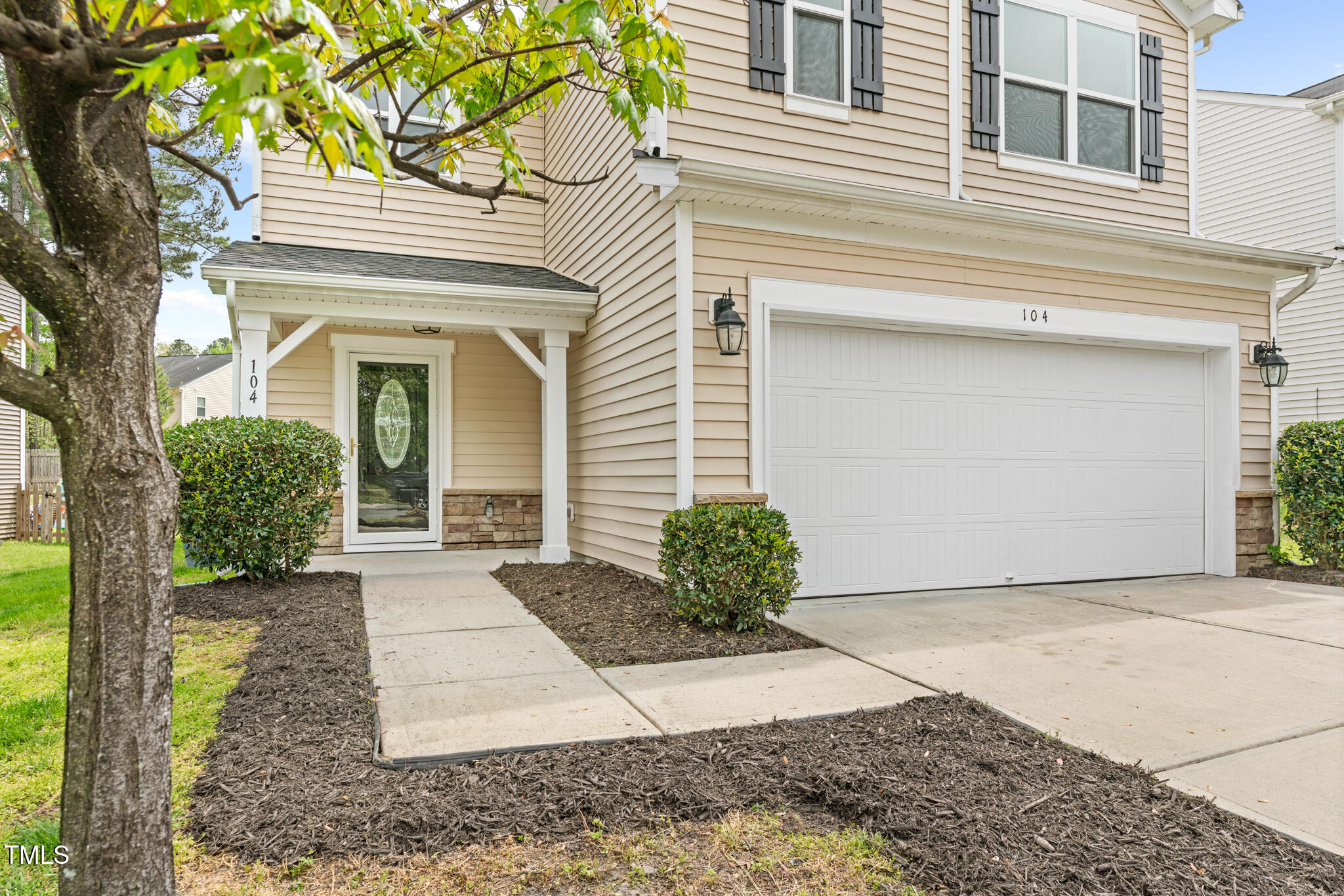 104 Rosebud Lane