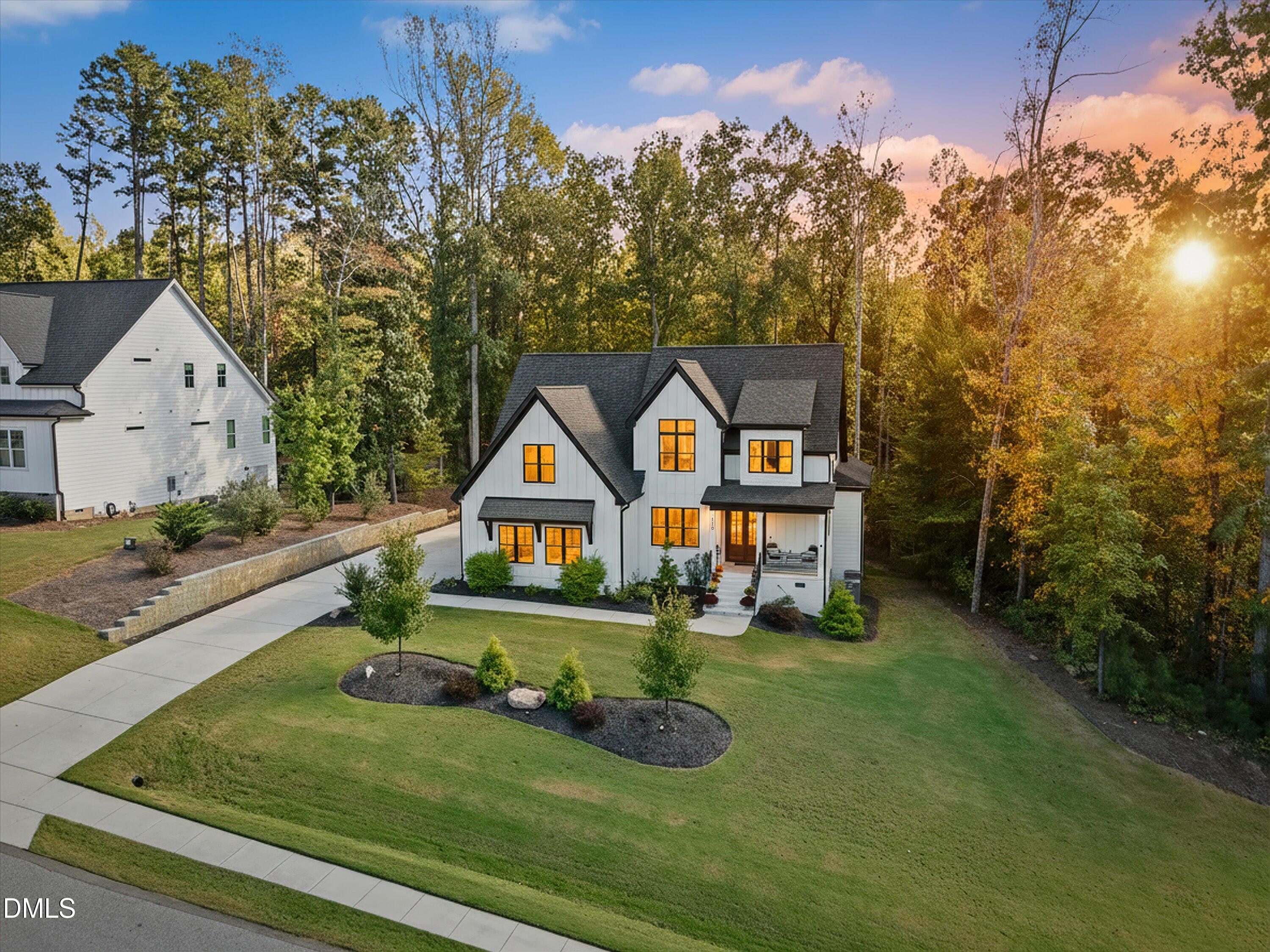 110 Black Swan Drive