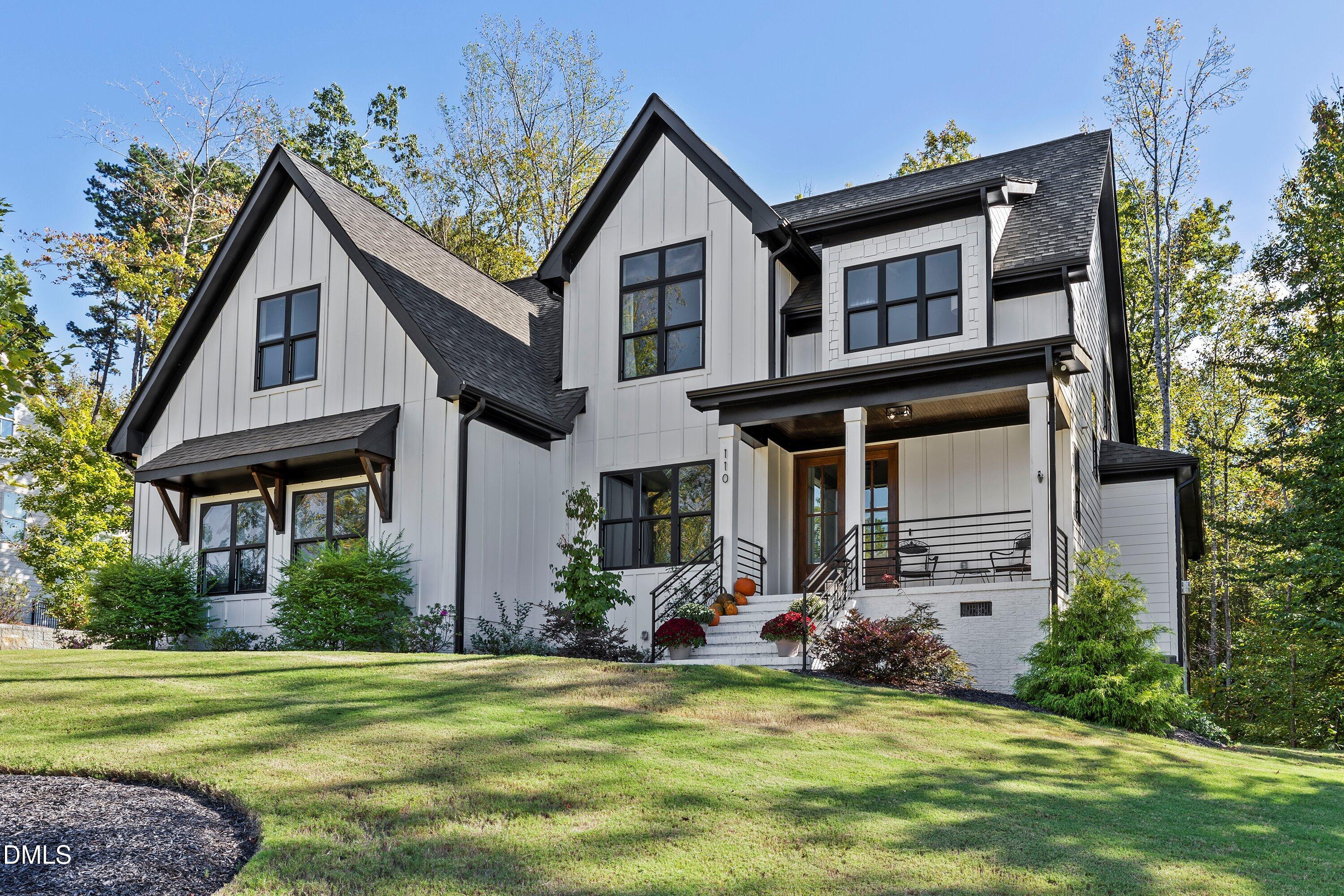 110 Black Swan Drive