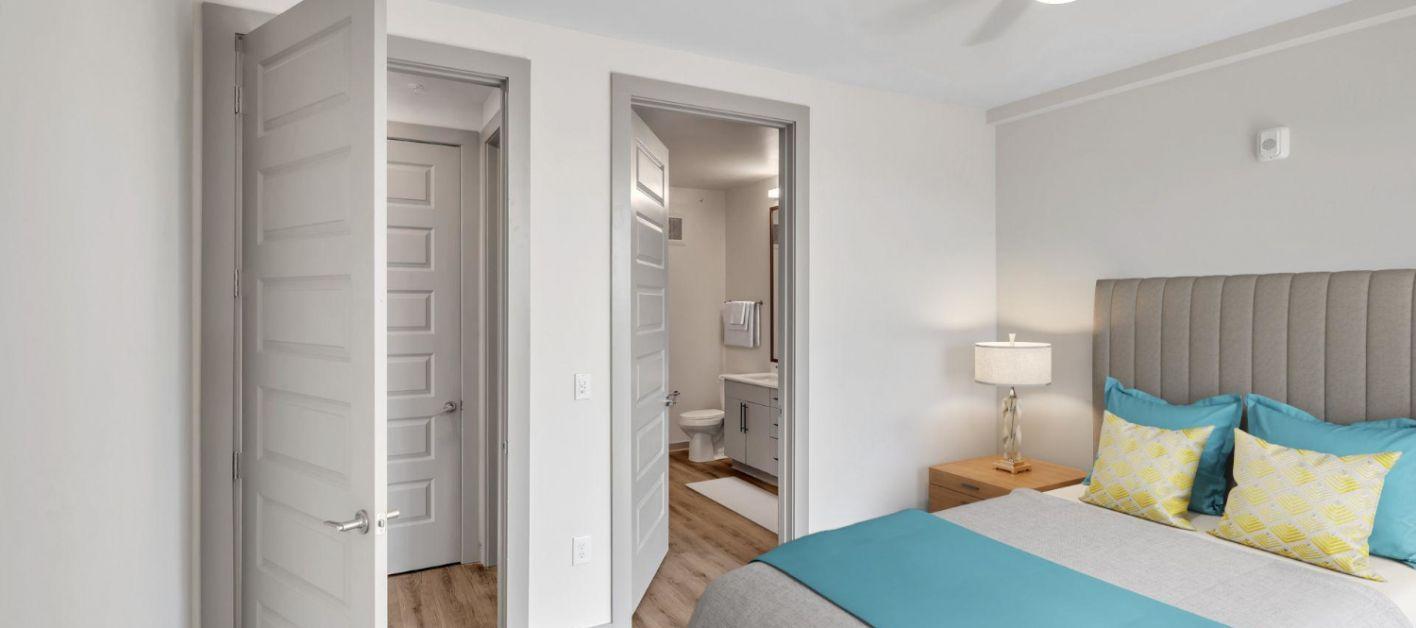 Chapel Hill, North Carolina 27517, United States, 2 Bedrooms Bedrooms, ,2 BathroomsBathrooms,Residential,Active,49730