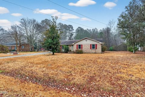 3202 Holly Trail Wilson NC 27893