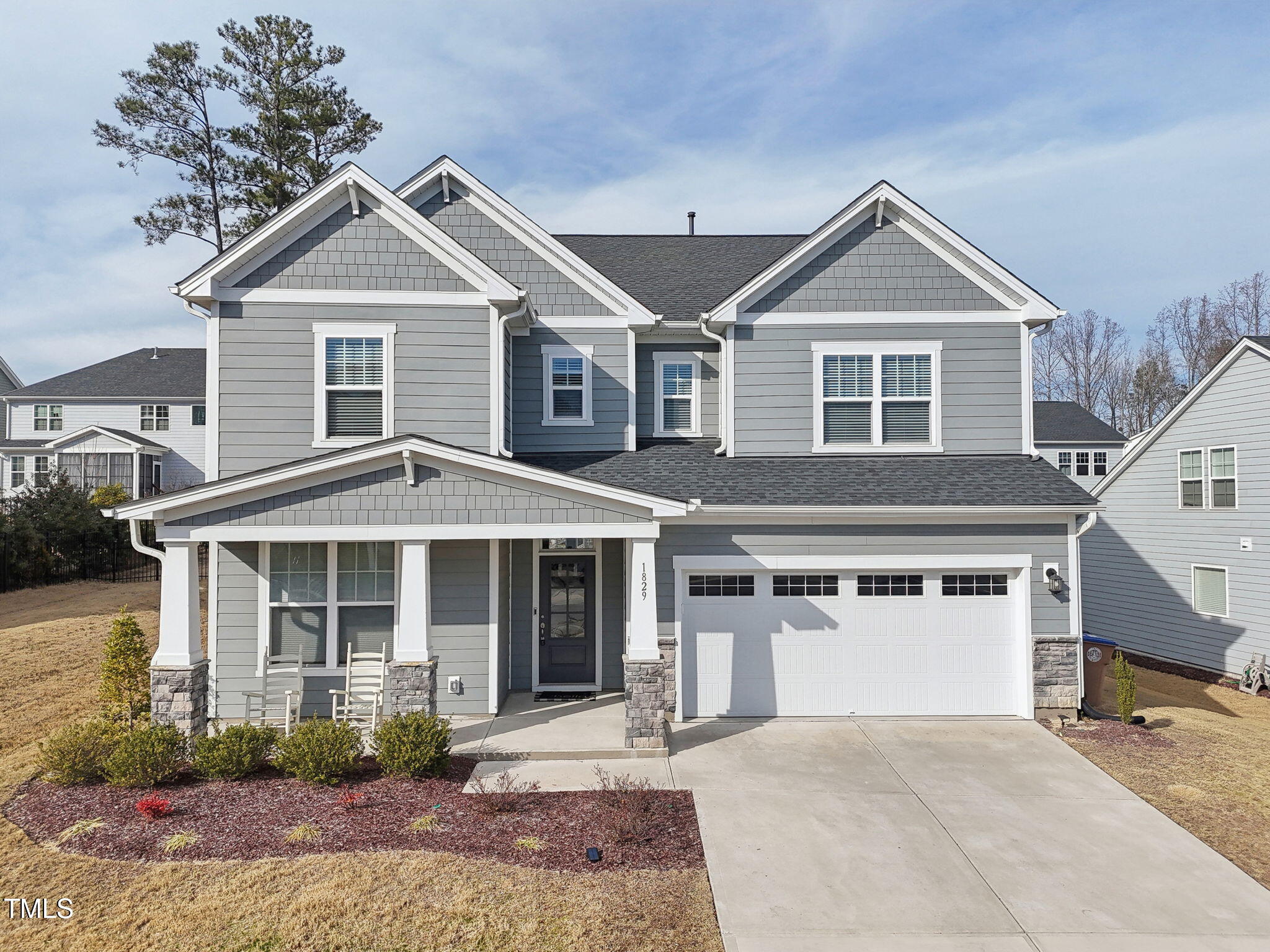 1829 Knights Crest Way