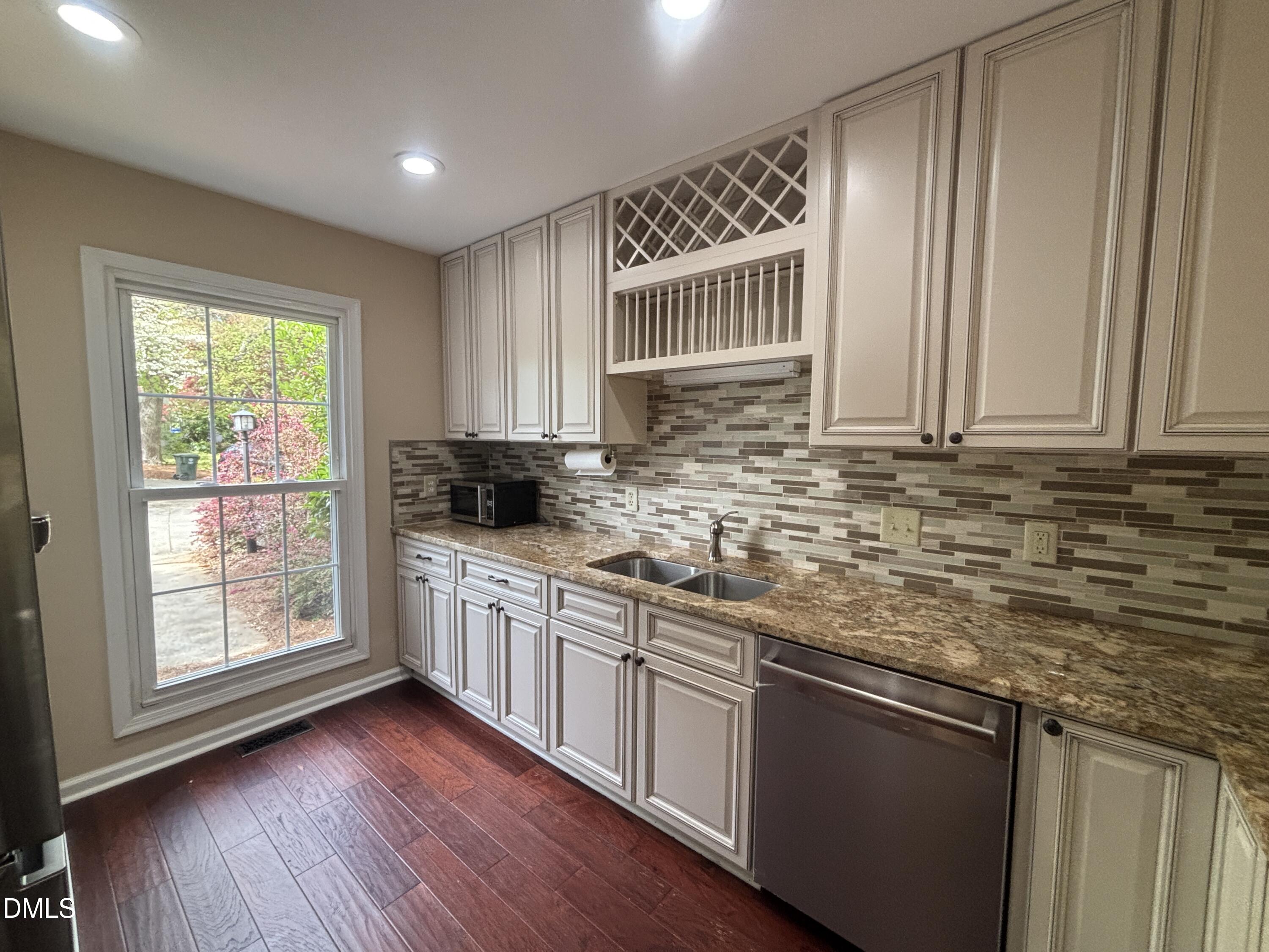 2716 Rue Sans Famille