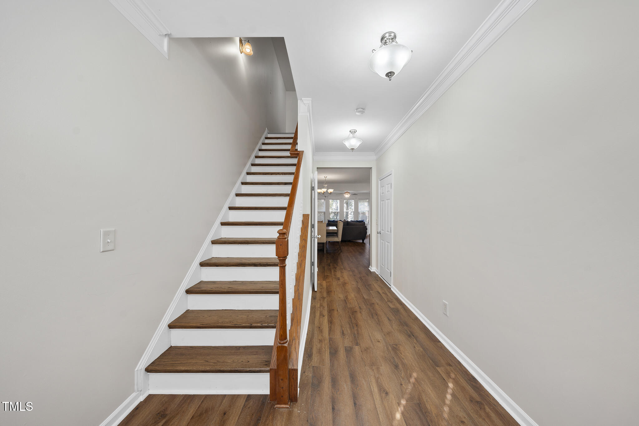 2821 Casona Way